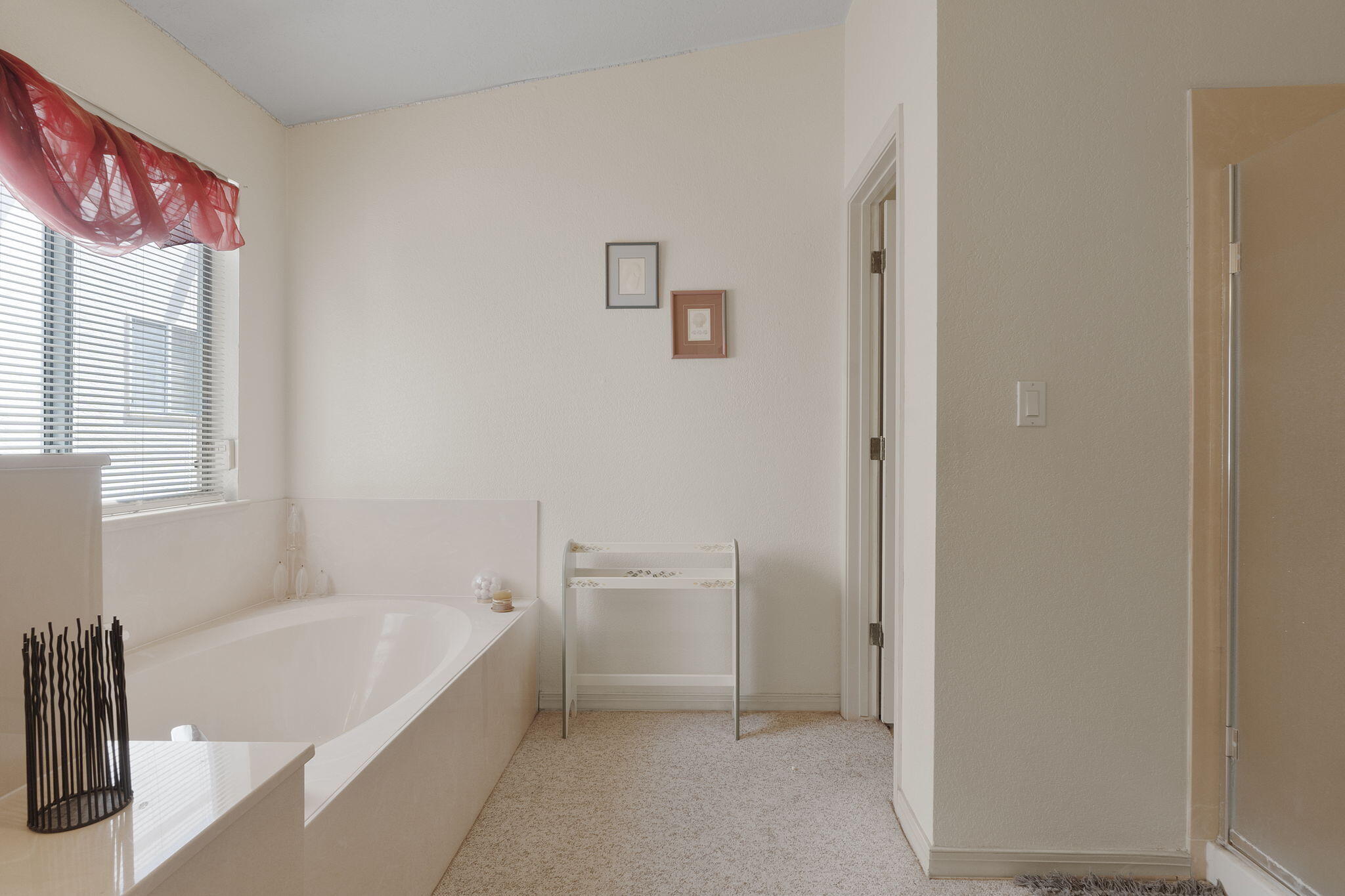 571 HERMIT FALLS Drive SE