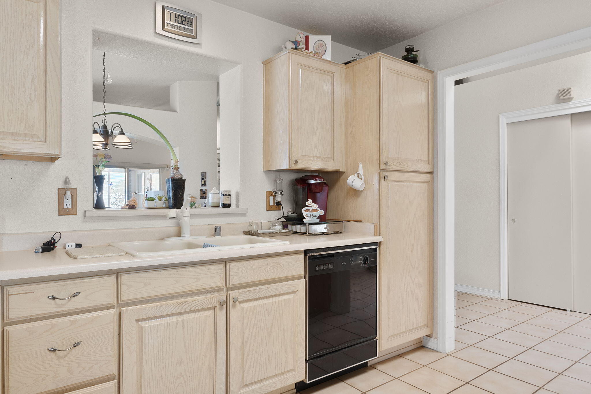 571 HERMIT FALLS Drive SE