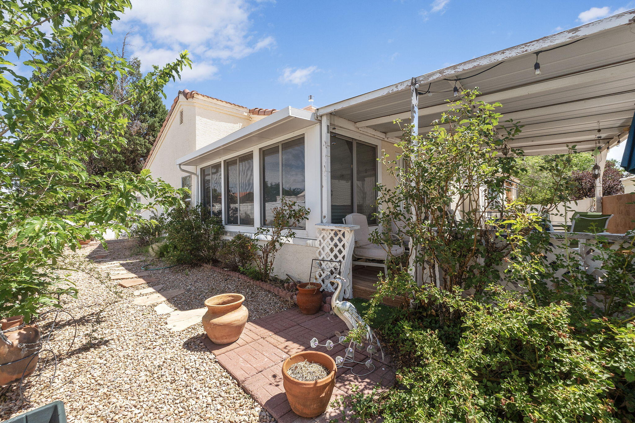 571 HERMIT FALLS Drive SE