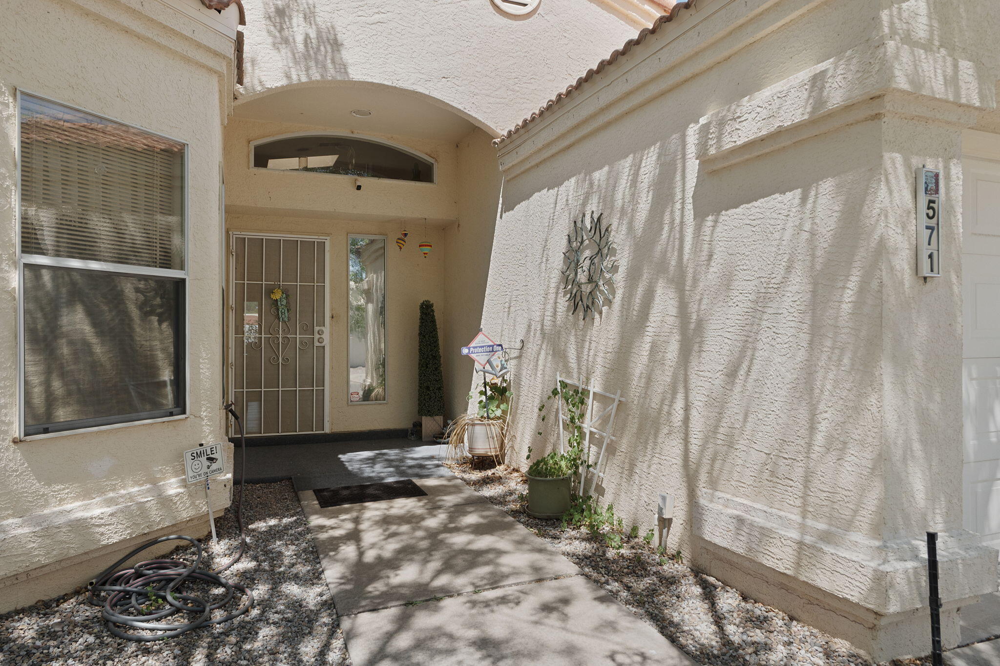 571 HERMIT FALLS Drive SE