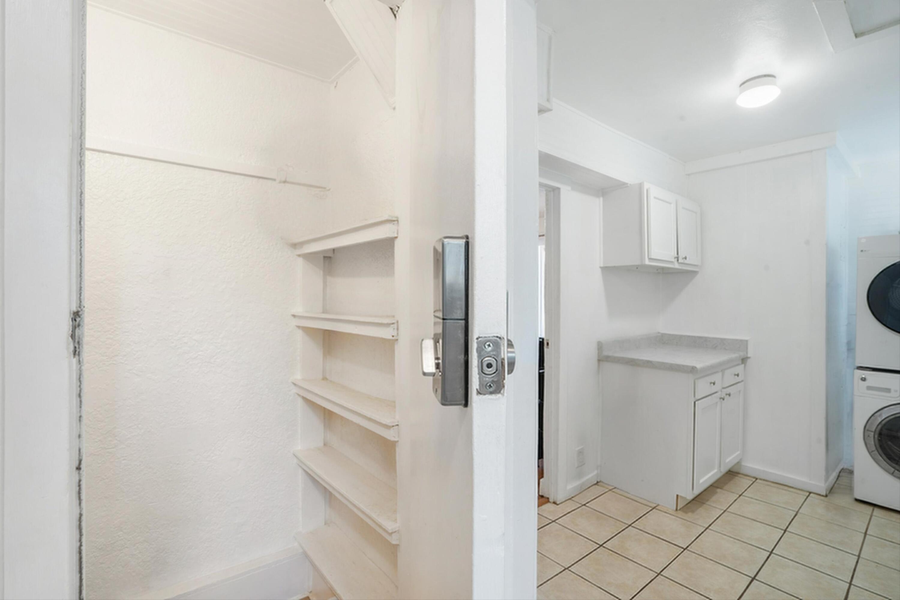 322 PRINCETON Drive SE