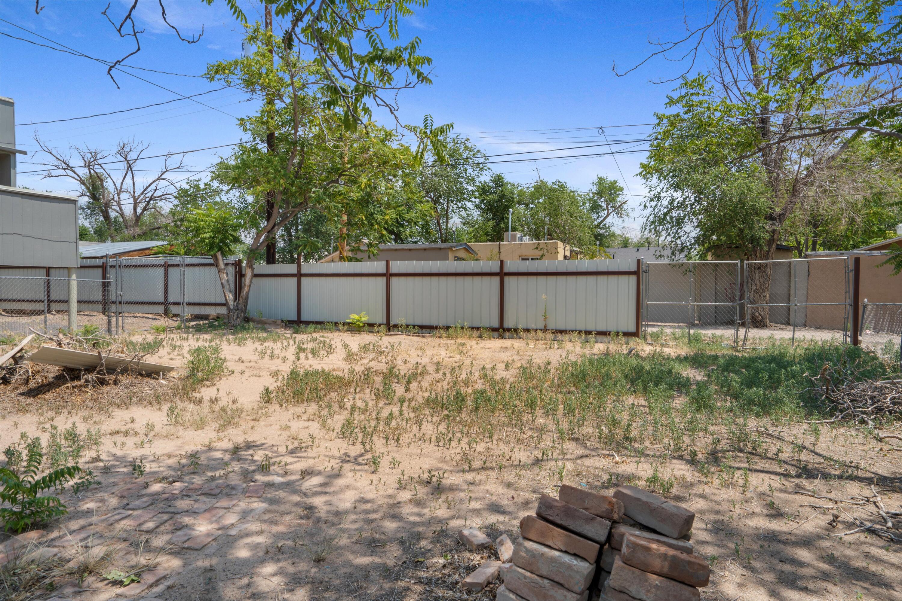 322 PRINCETON Drive SE