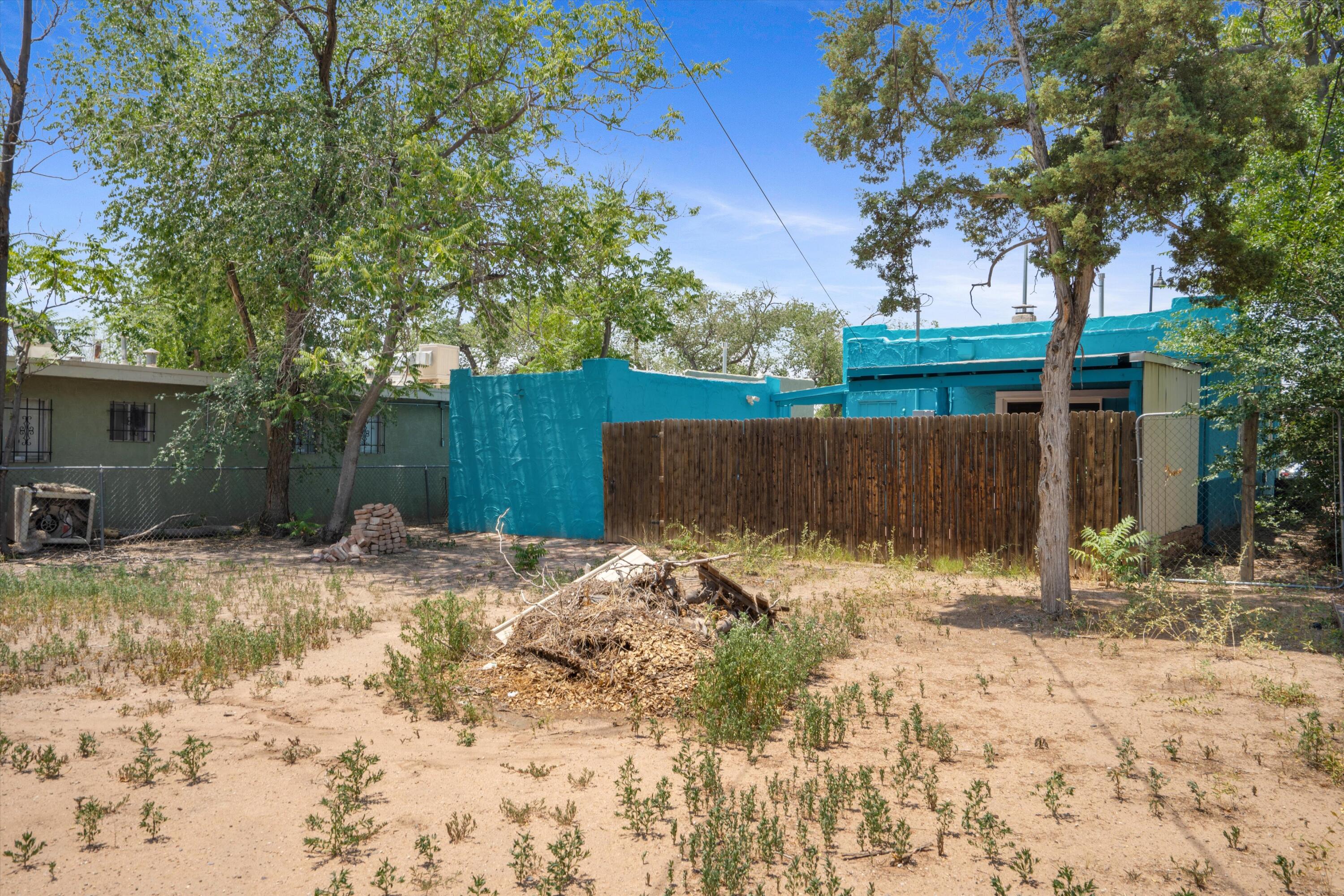 322 PRINCETON Drive SE