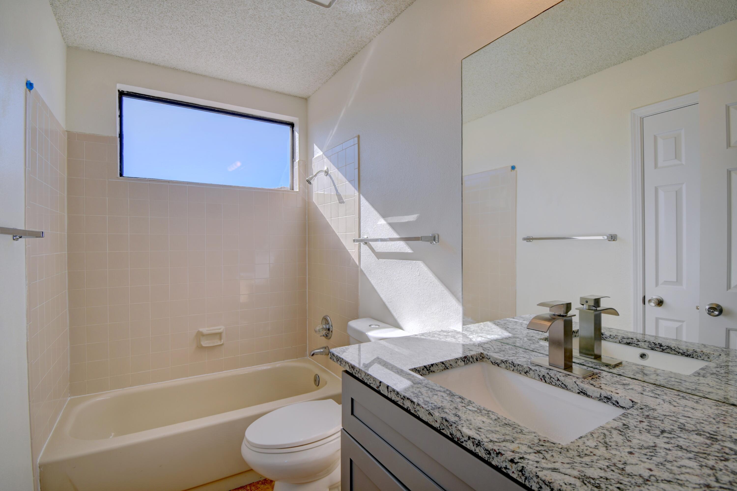 7311 GRANGE Avenue NW