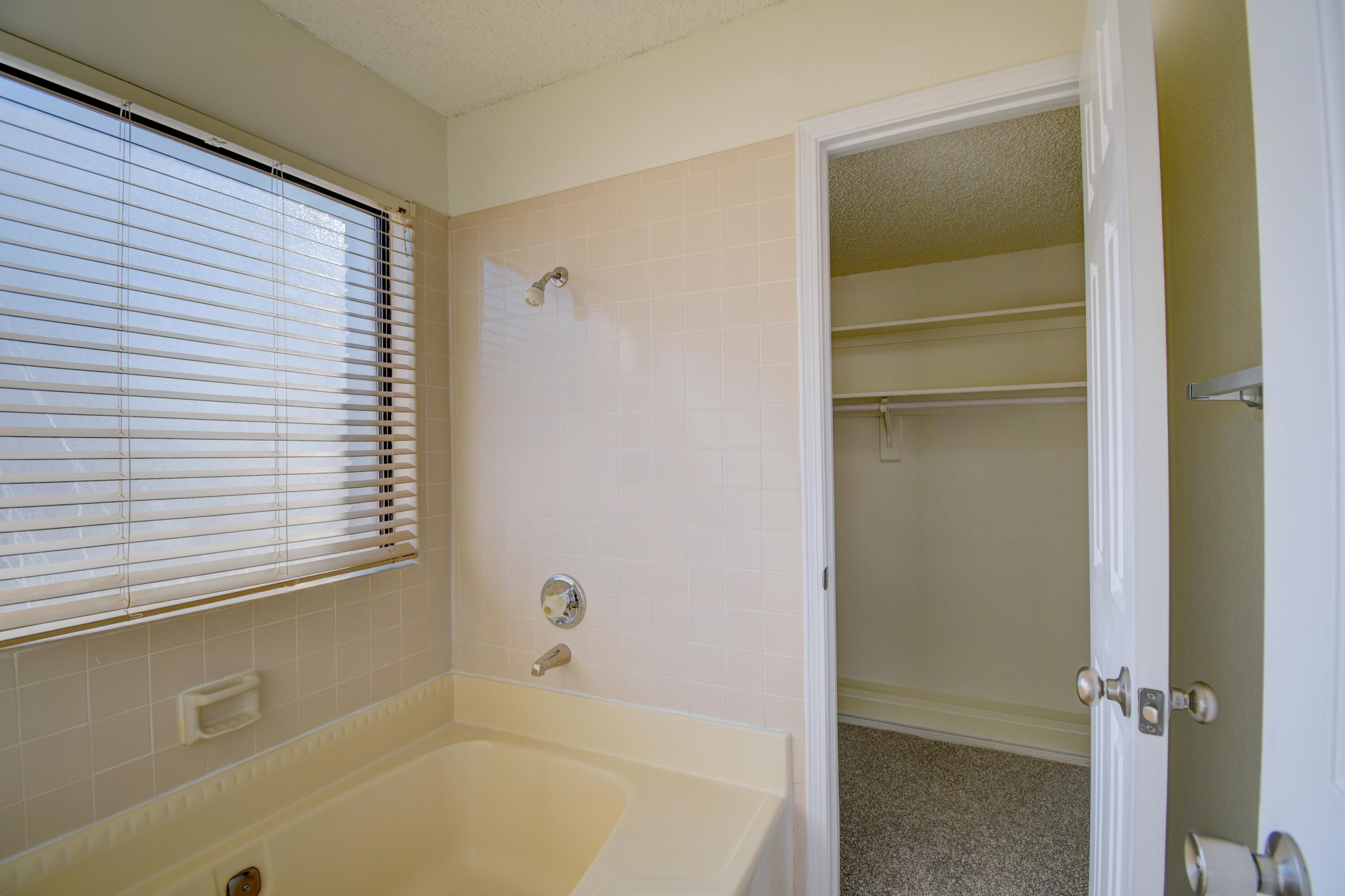 7311 GRANGE Avenue NW