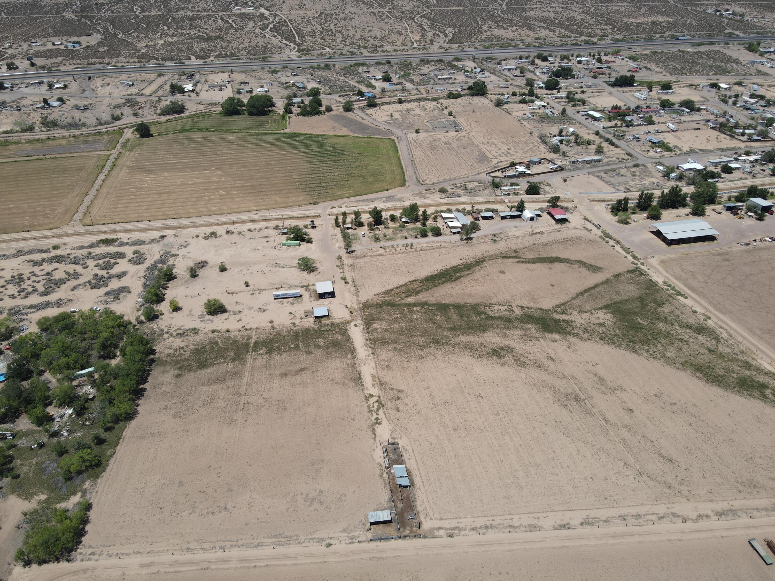 5 acres, Valley Loop