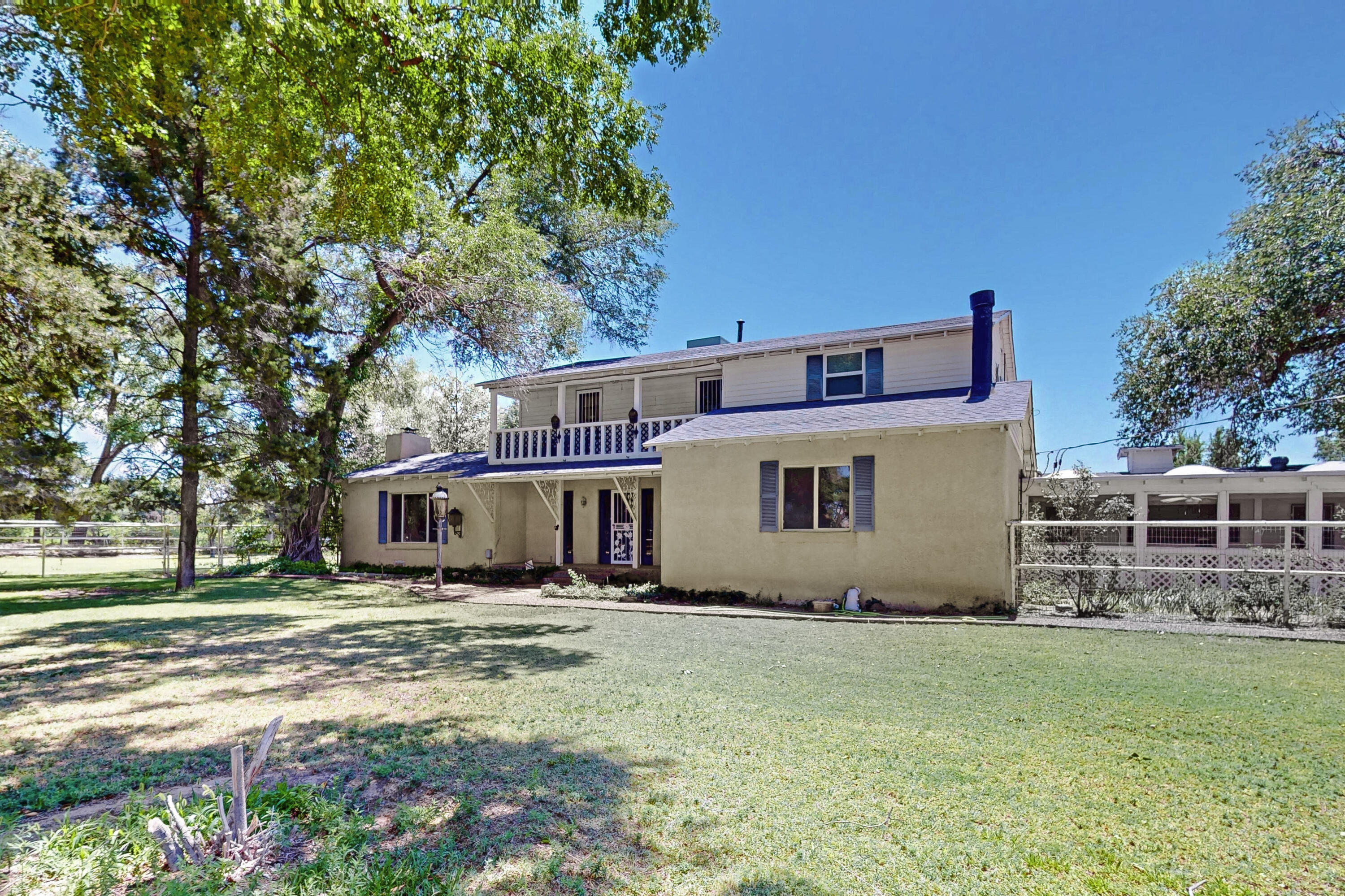 900 WESTGATE Lane NW