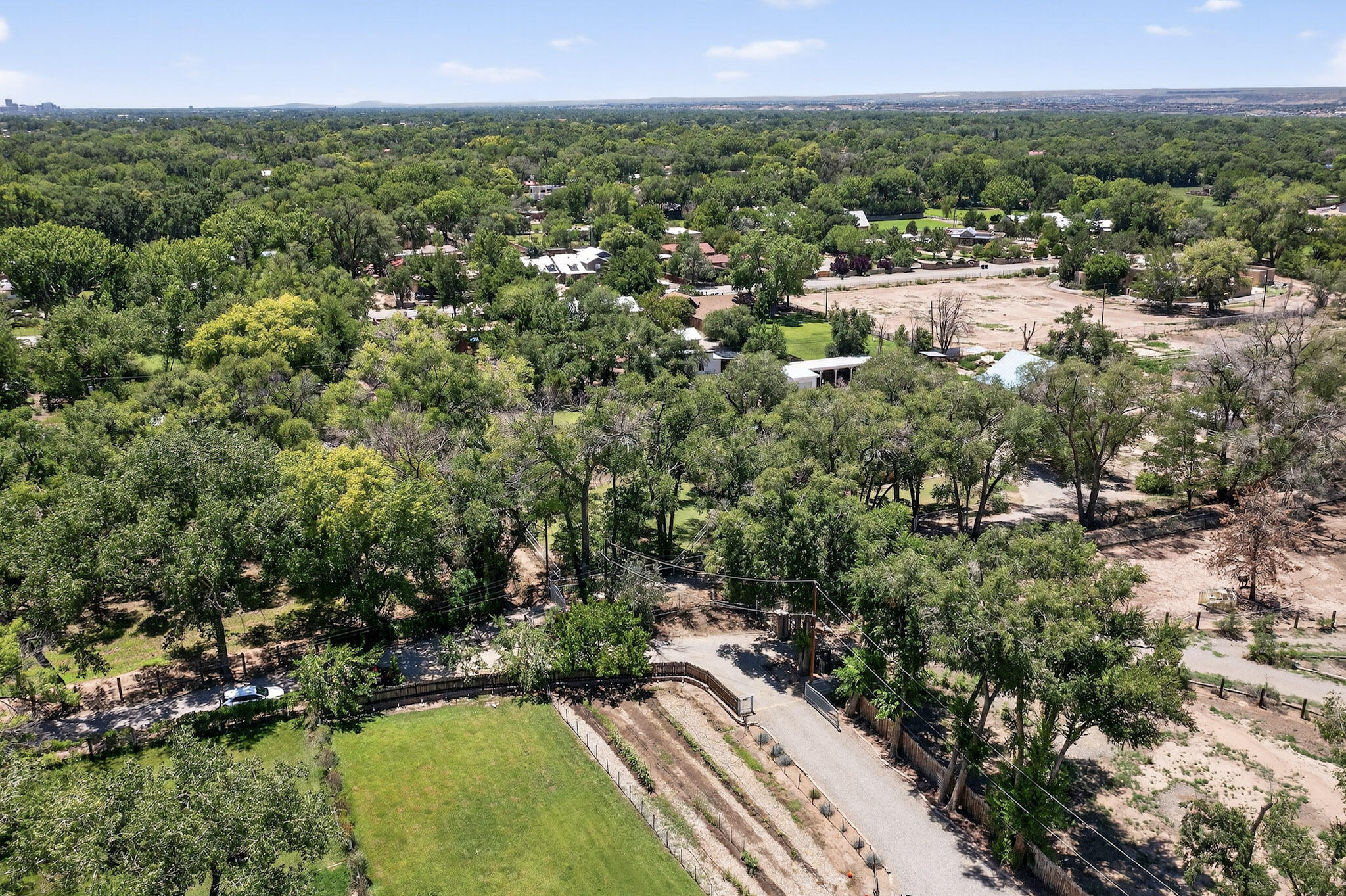 900 WESTGATE Lane NW