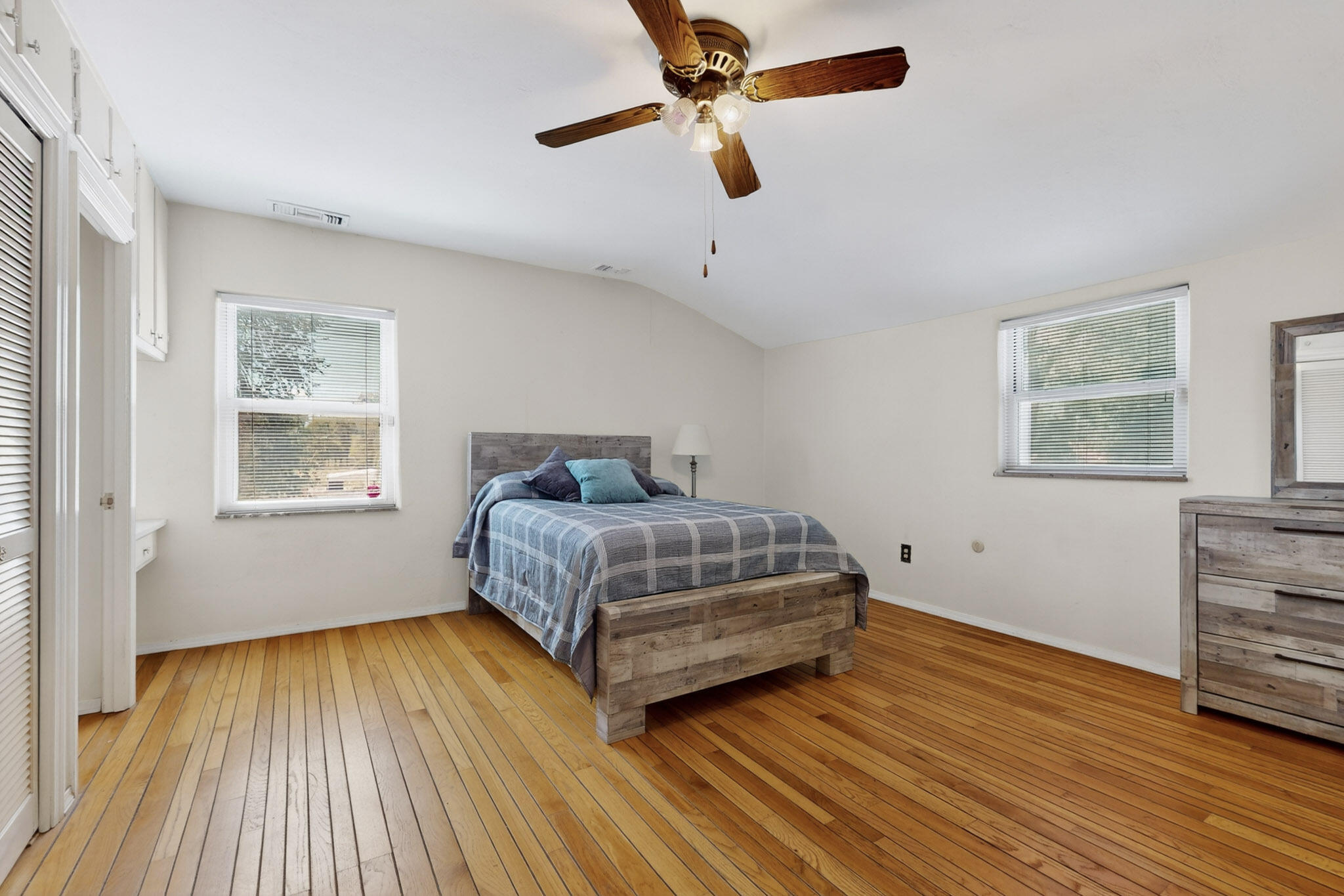 900 WESTGATE Lane NW