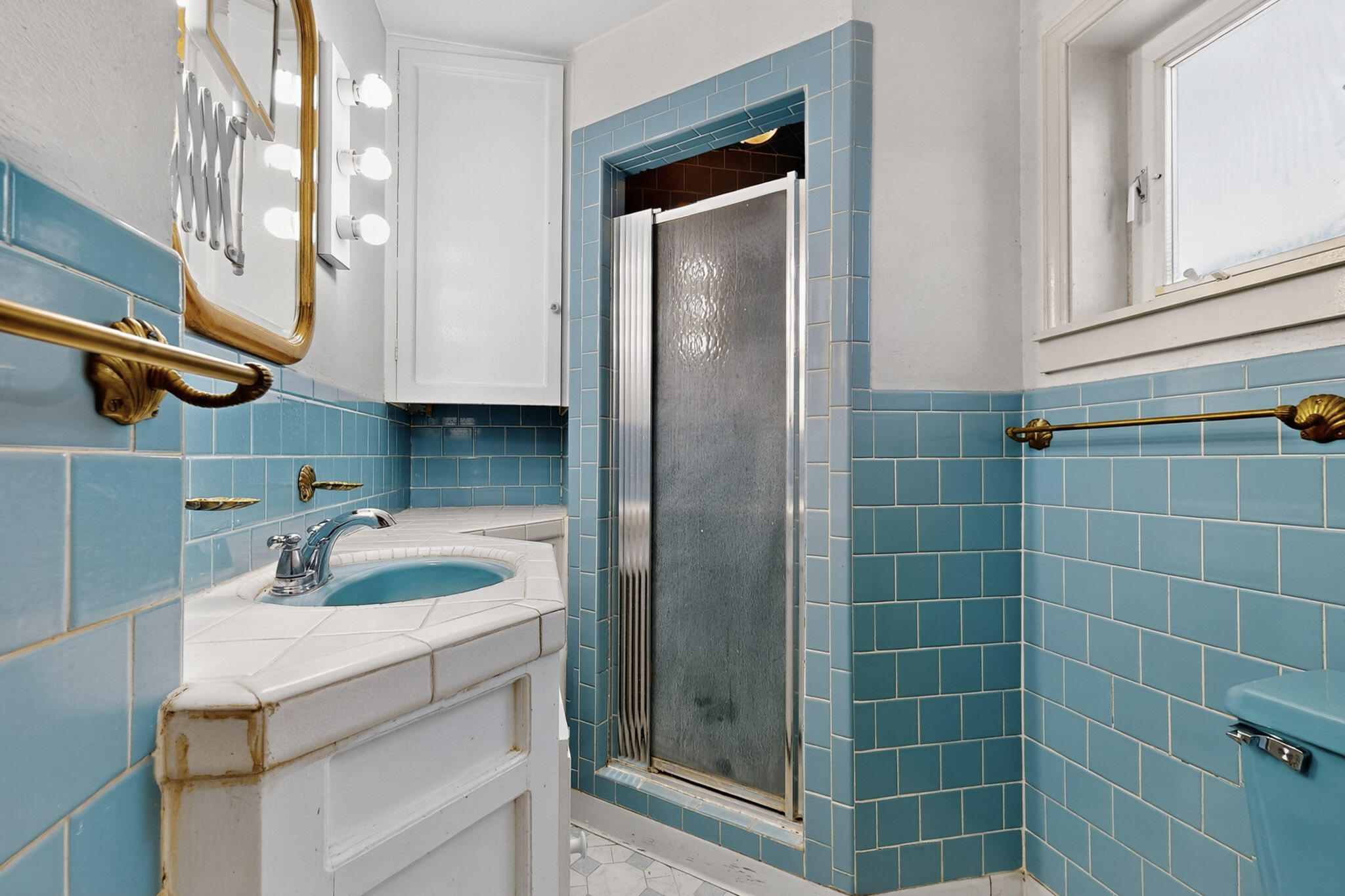 900 WESTGATE Lane NW