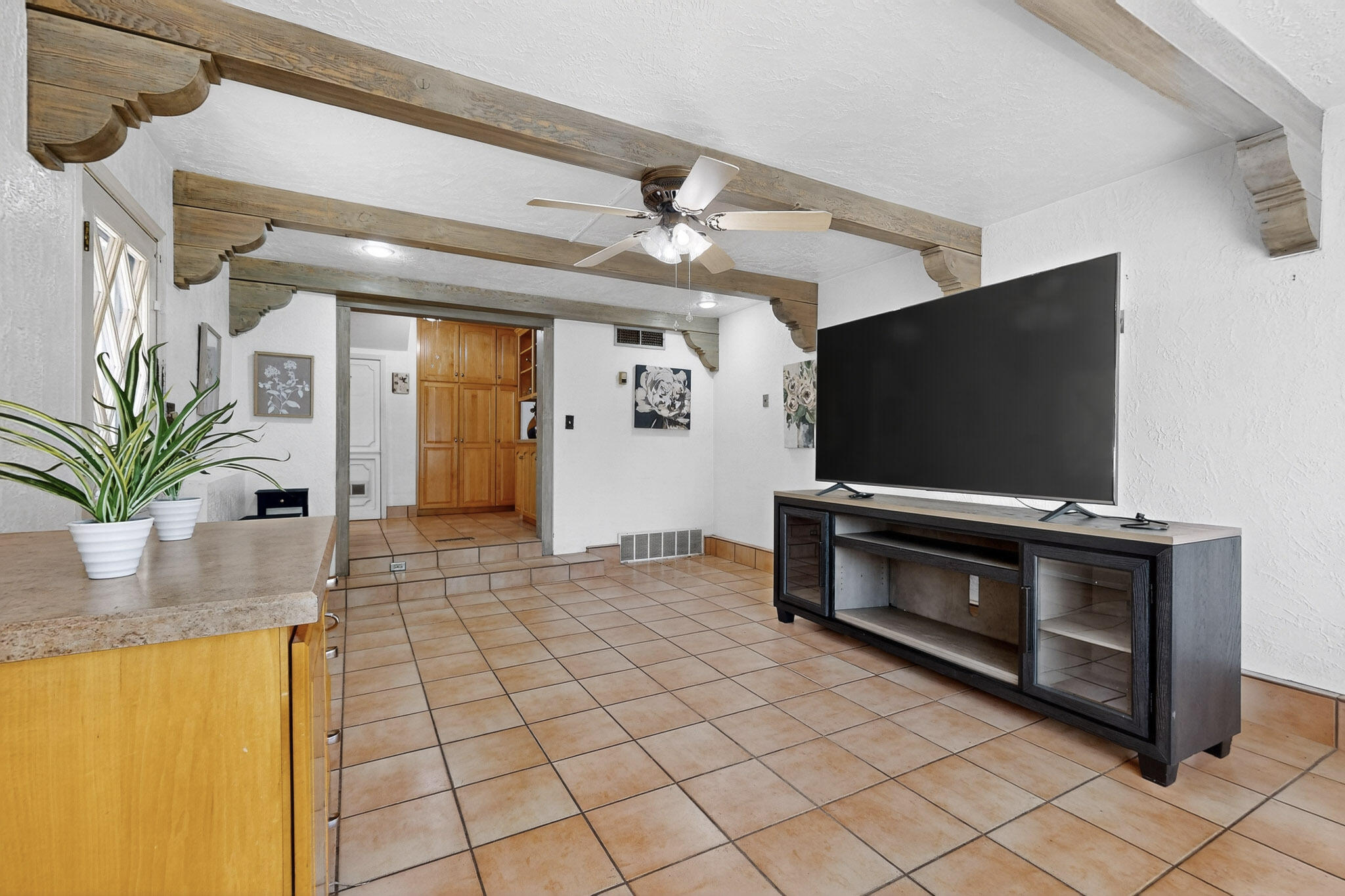 900 WESTGATE Lane NW