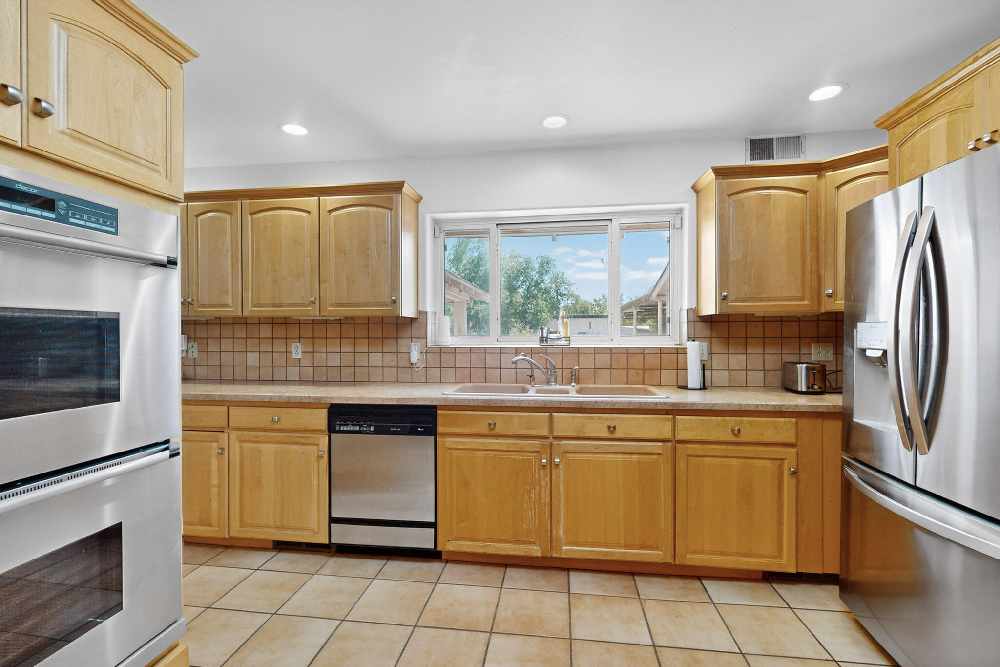 900 WESTGATE Lane NW