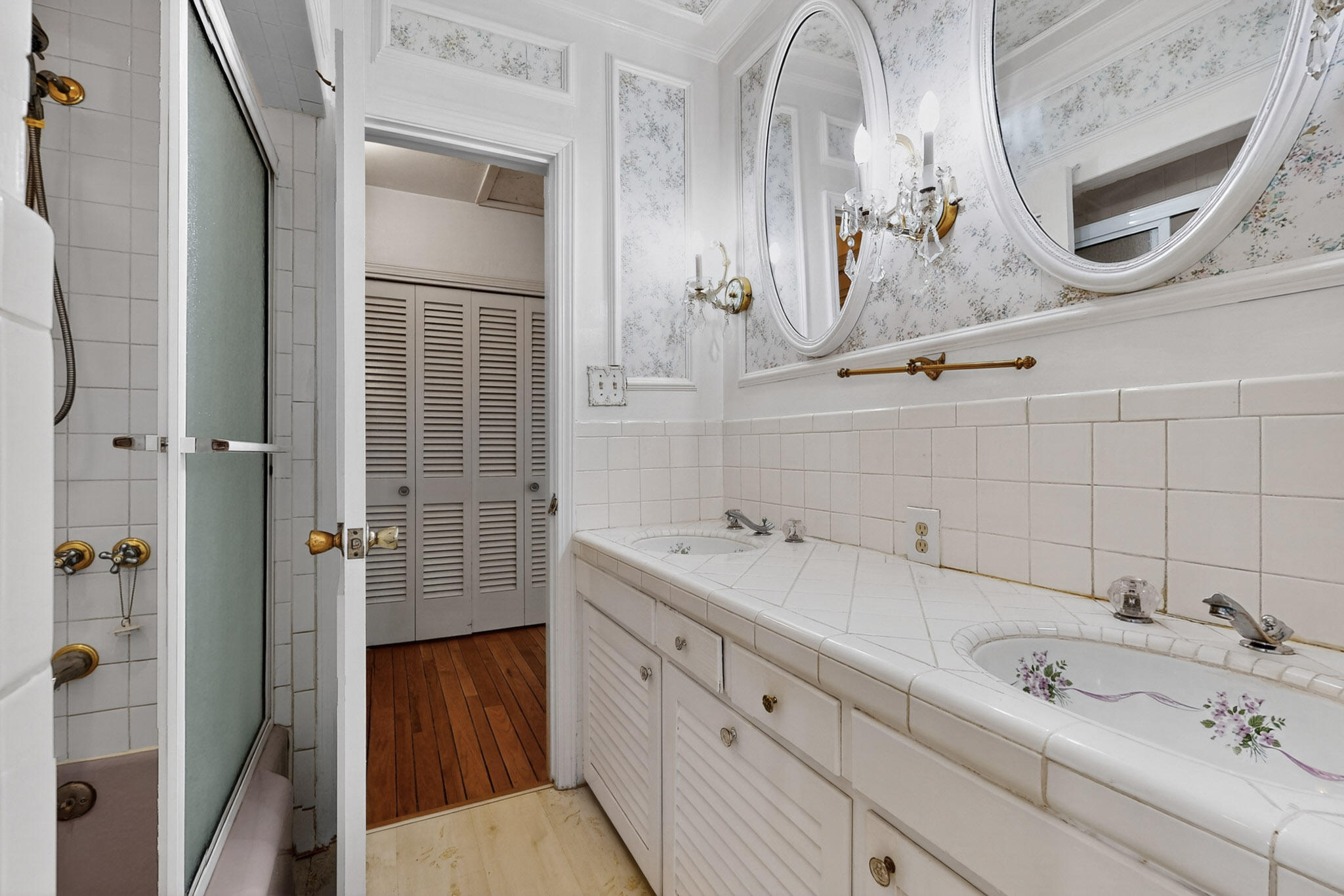 900 WESTGATE Lane NW