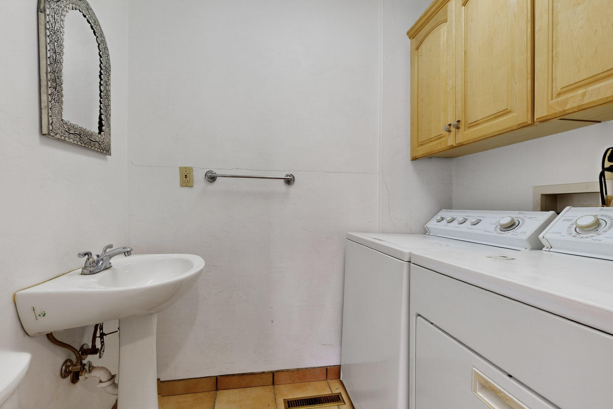 900 WESTGATE Lane NW