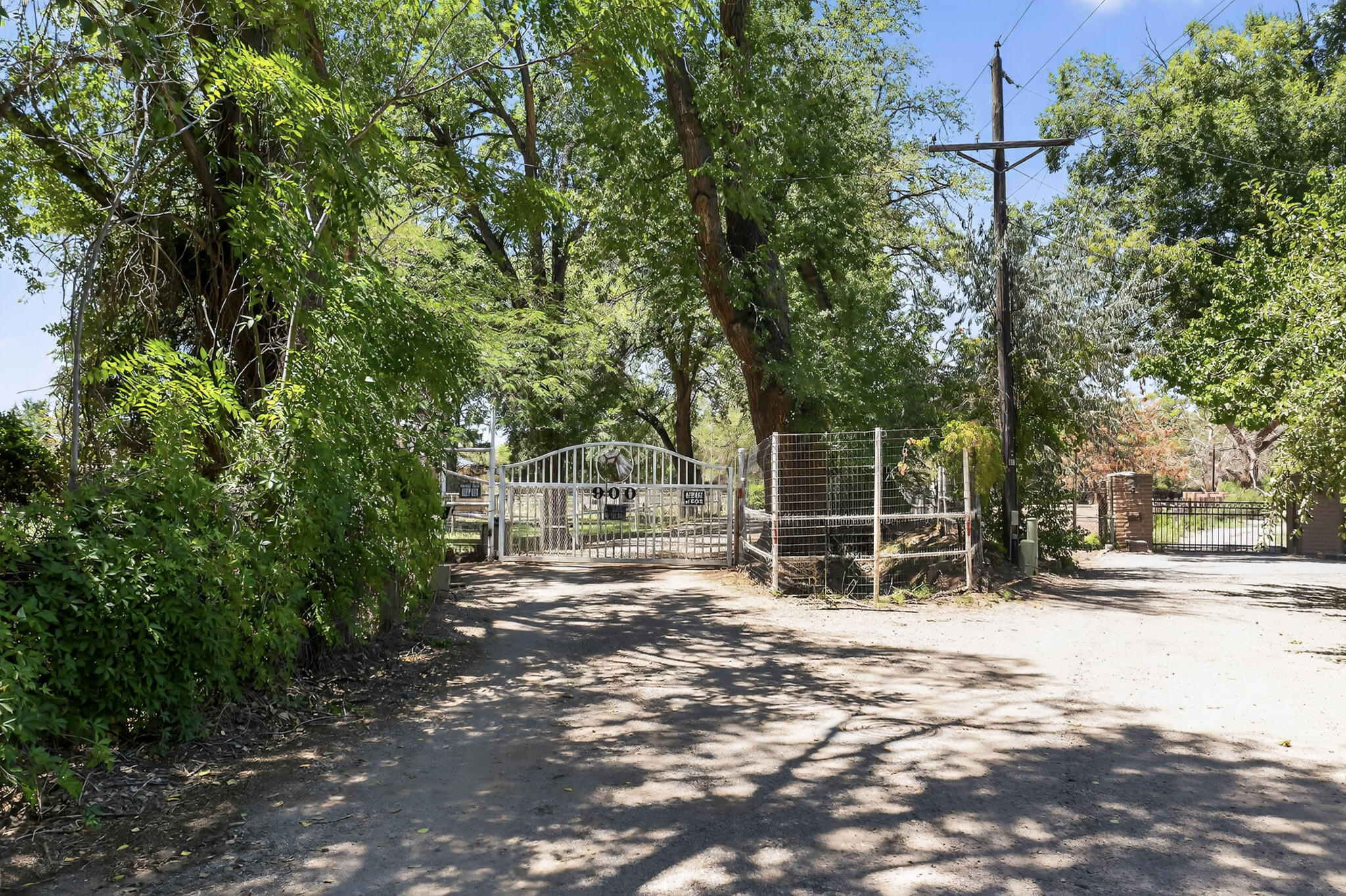 900 WESTGATE Lane NW