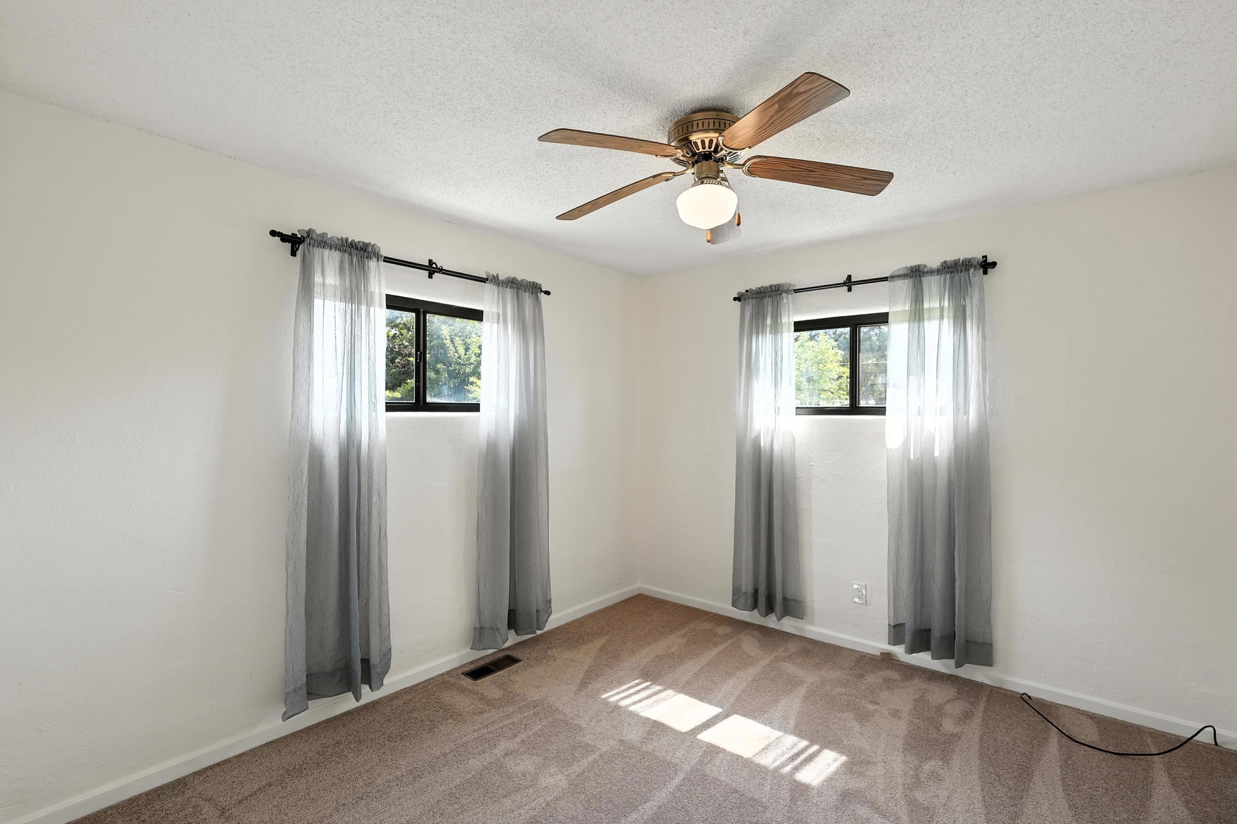 965 W BOSQUE Loop