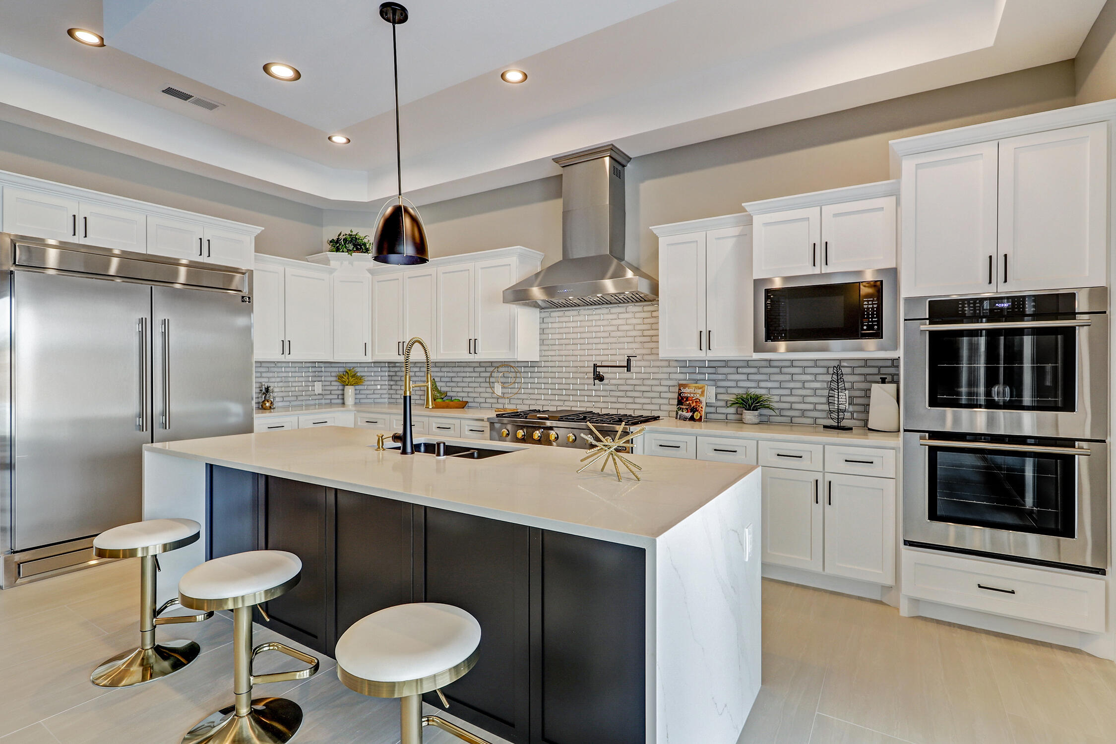 6605 Rim Rock Circle NW