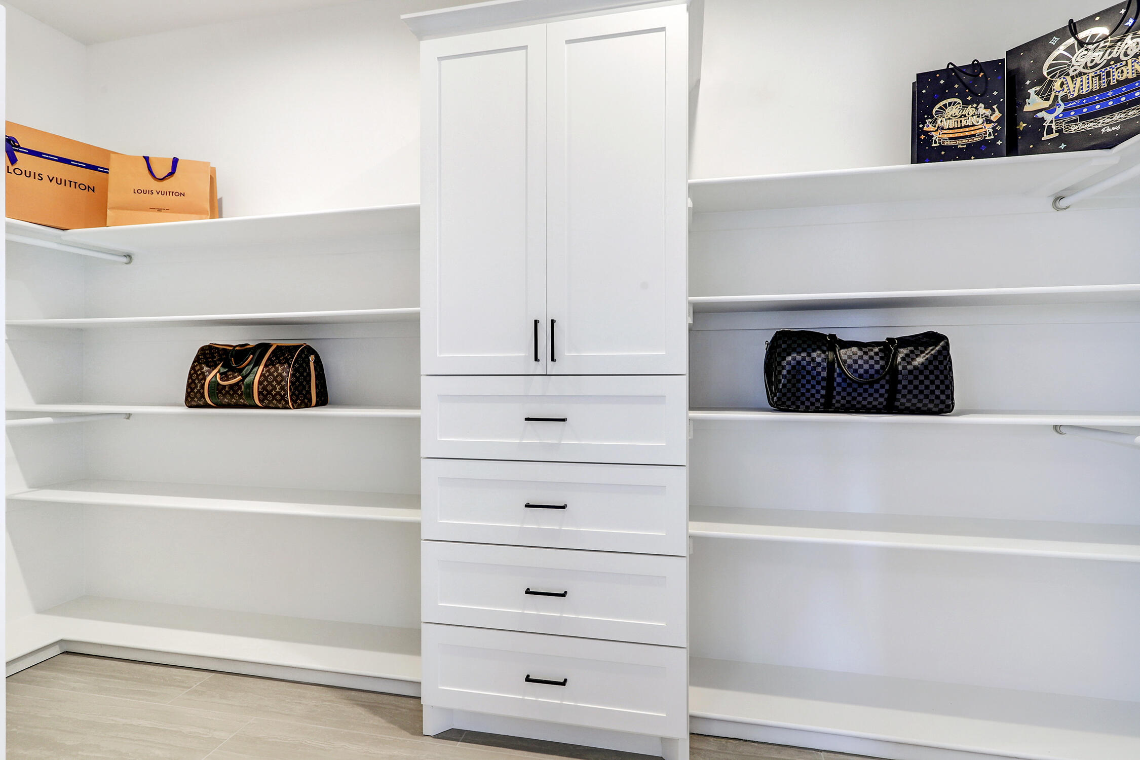 6605 Rim Rock Circle NW