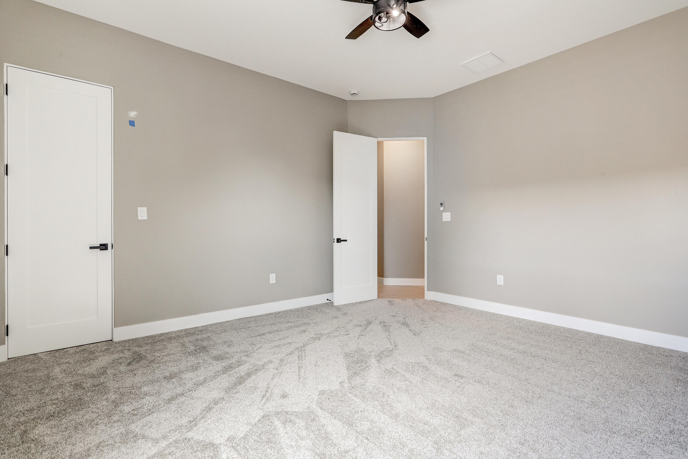 6605 Rim Rock Circle NW