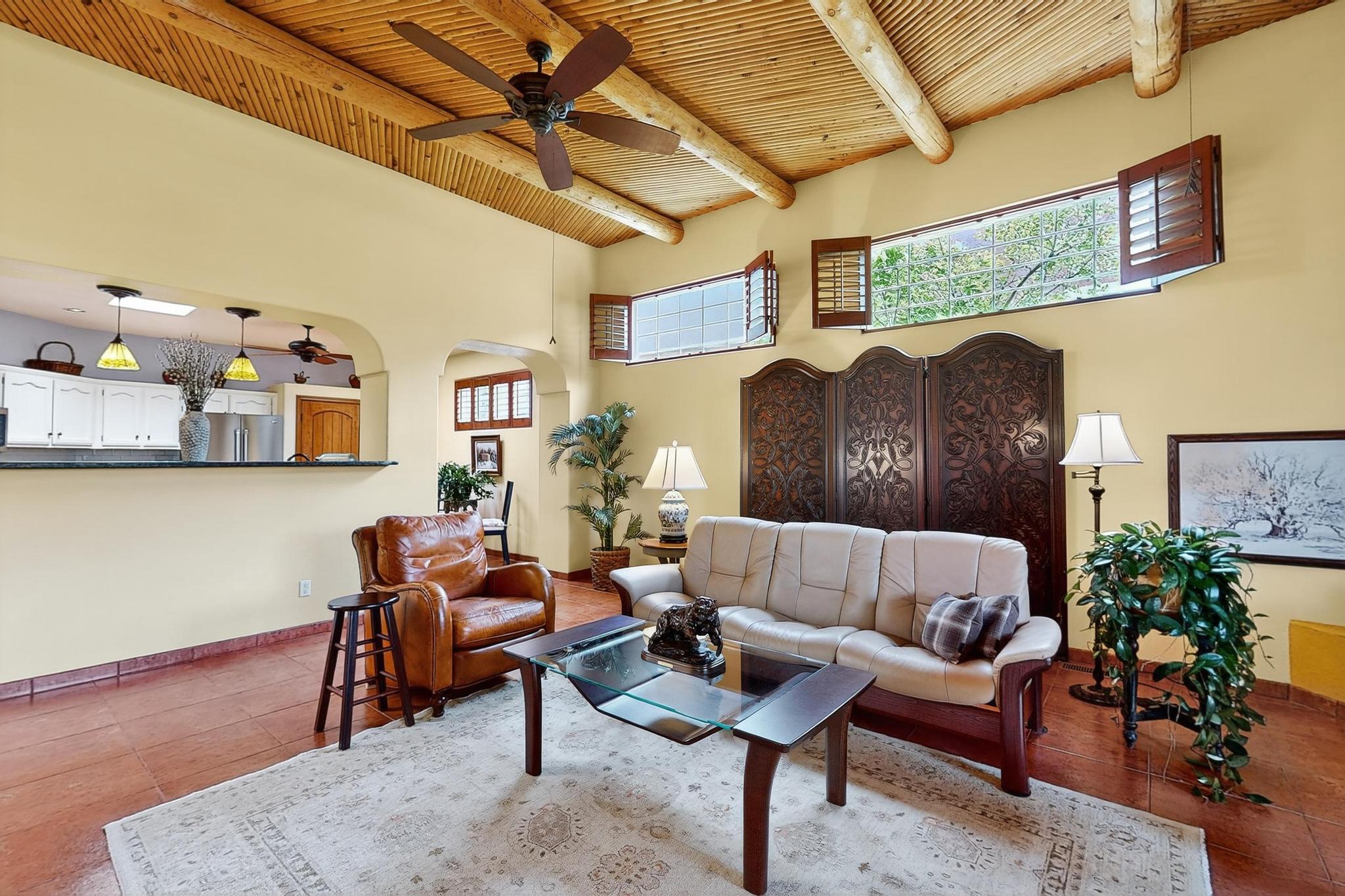 5704 PEPPERTREE Place NE