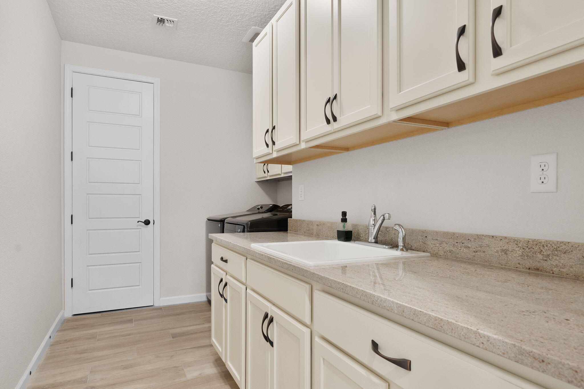 9220 DEL WEBB Lane NW