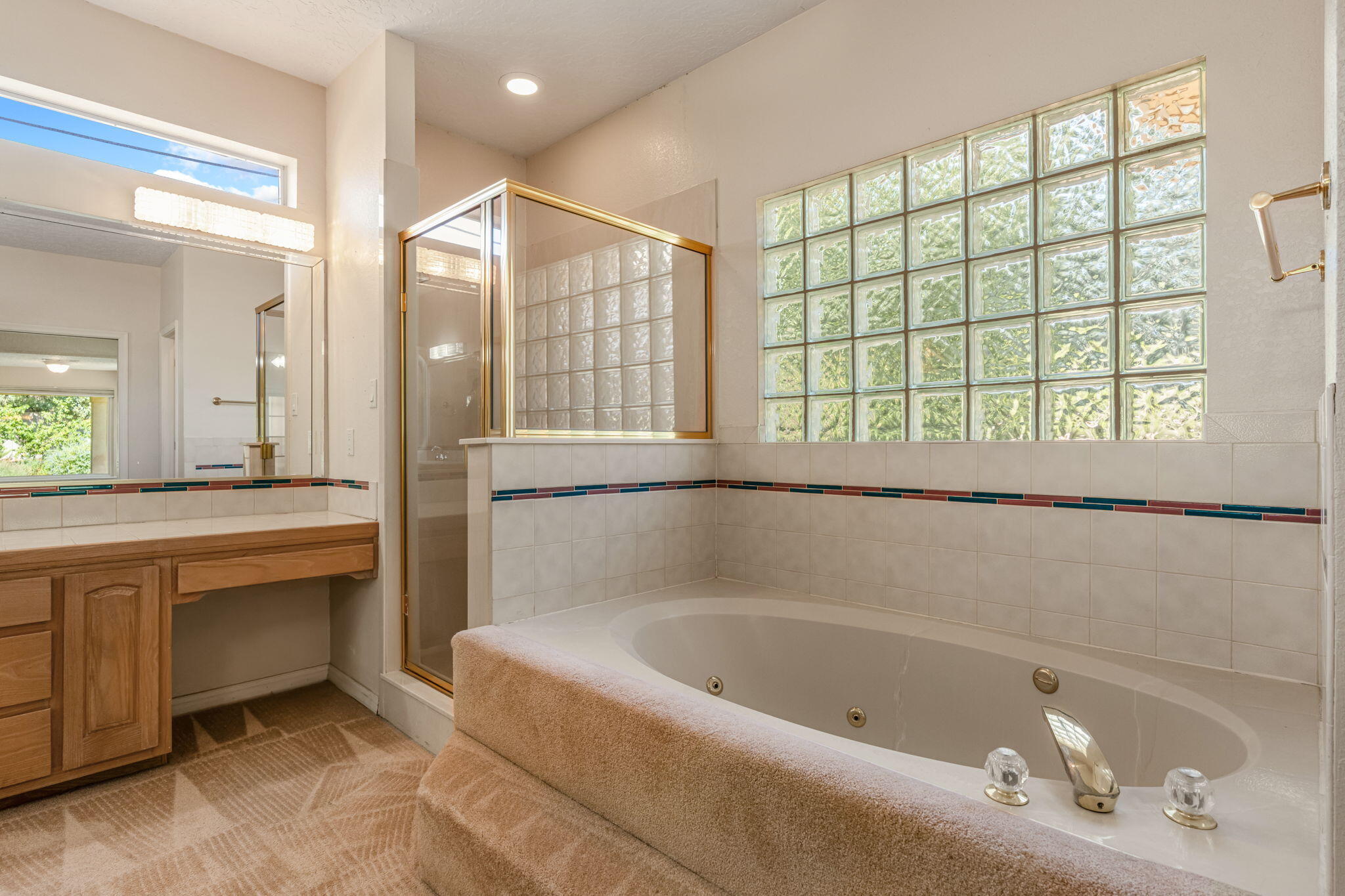 12405 ROYAL OAK Court NE