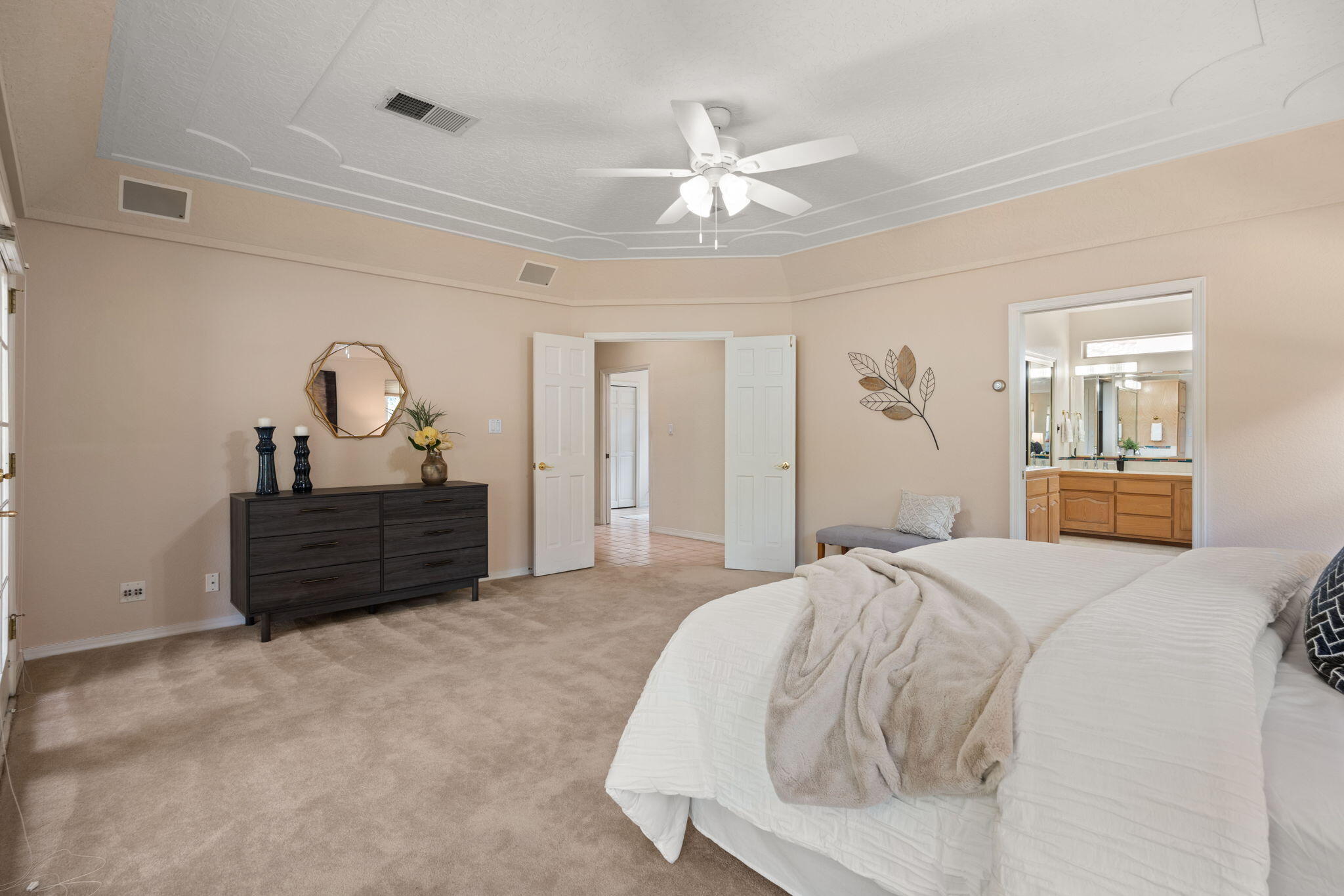 12405 ROYAL OAK Court NE