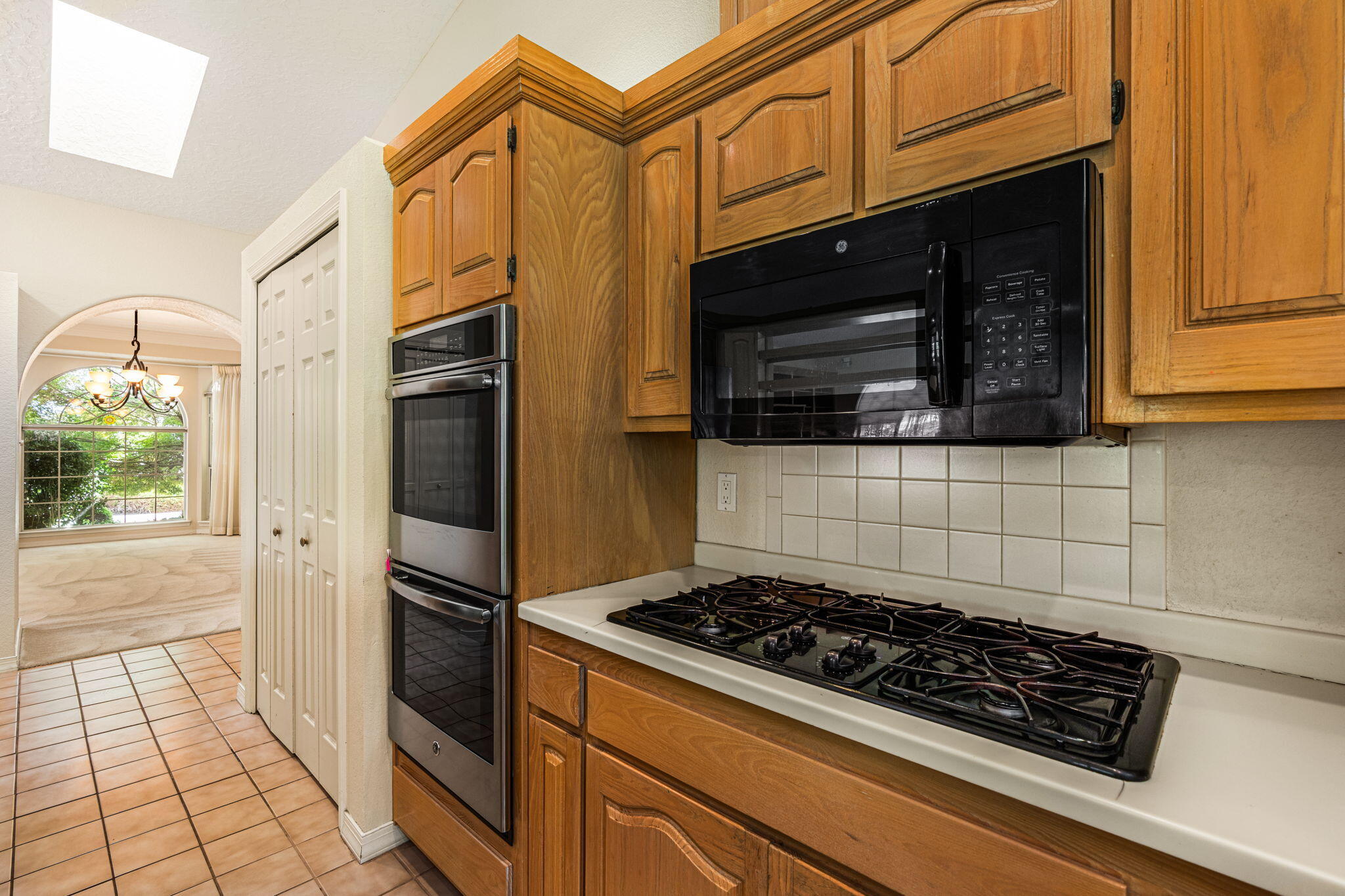 12405 ROYAL OAK Court NE