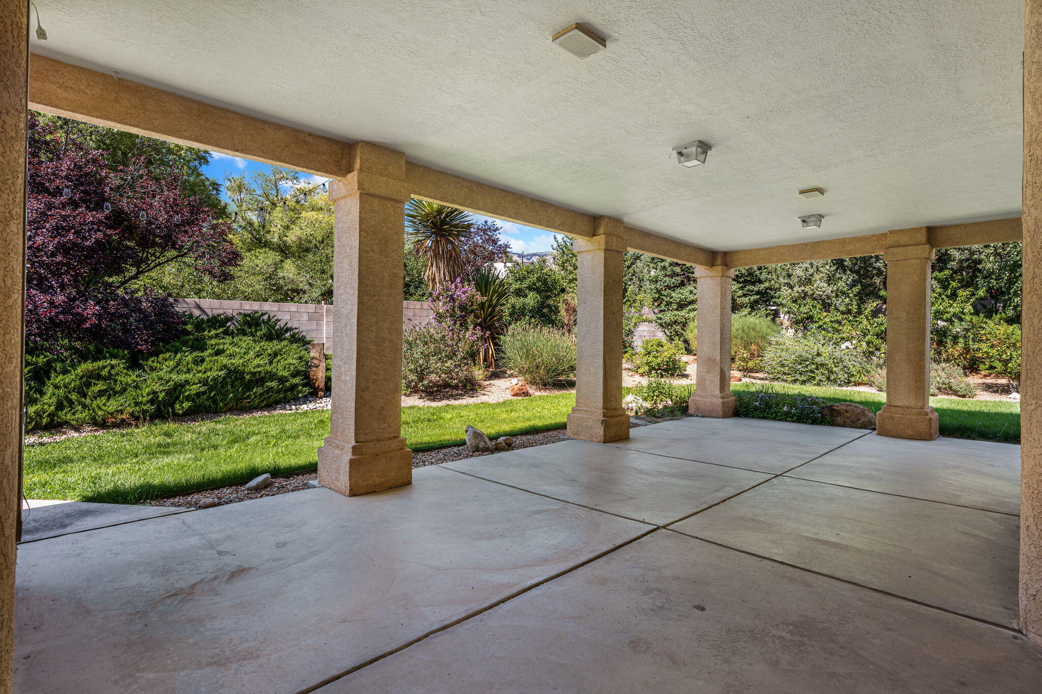 12405 ROYAL OAK Court NE