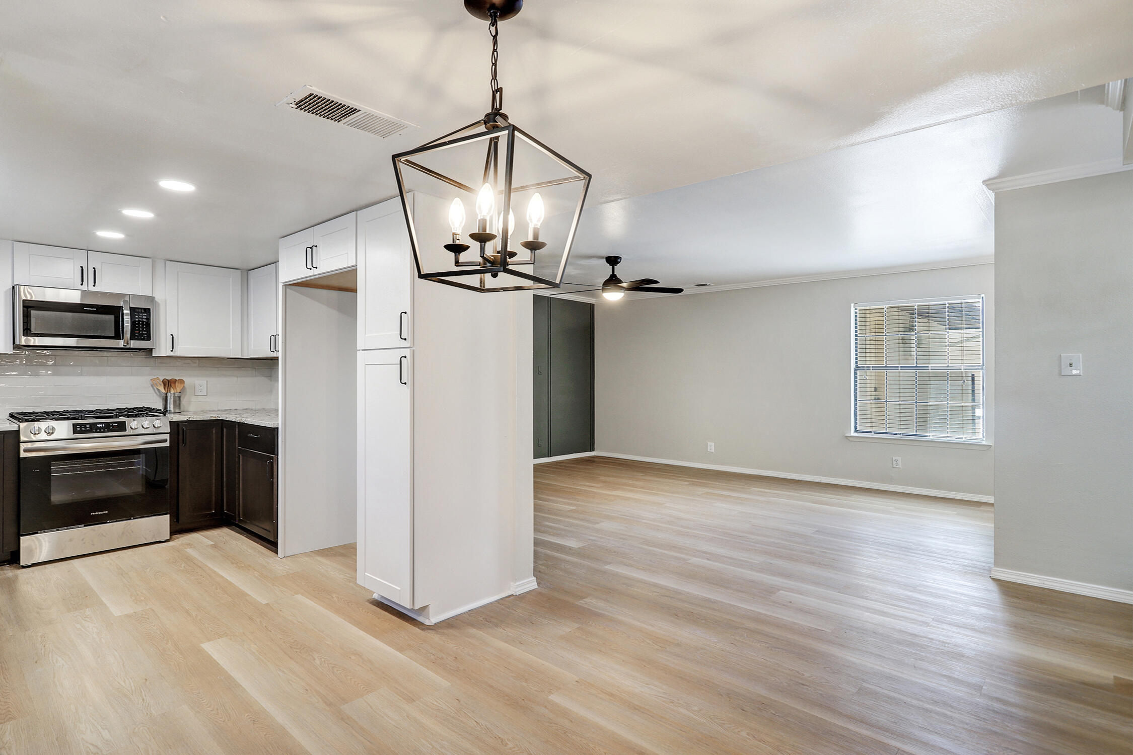 1105 ORCHARD Place NW