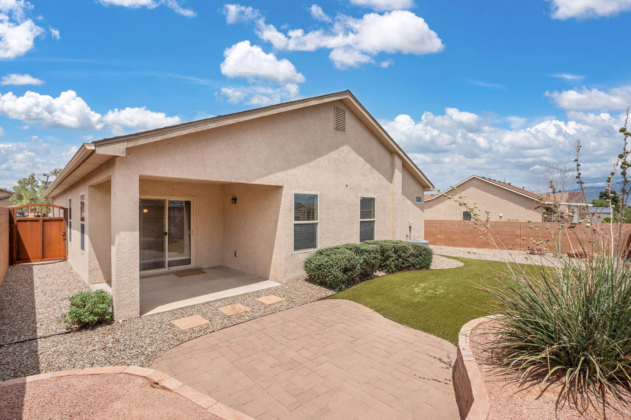 2034 S ENSENADA Circle SE