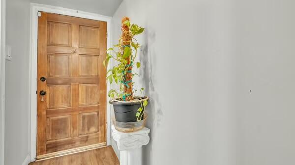 5404 TERRITORIAL Road NW