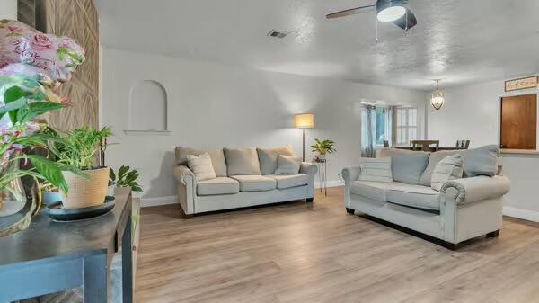 5404 TERRITORIAL Road NW