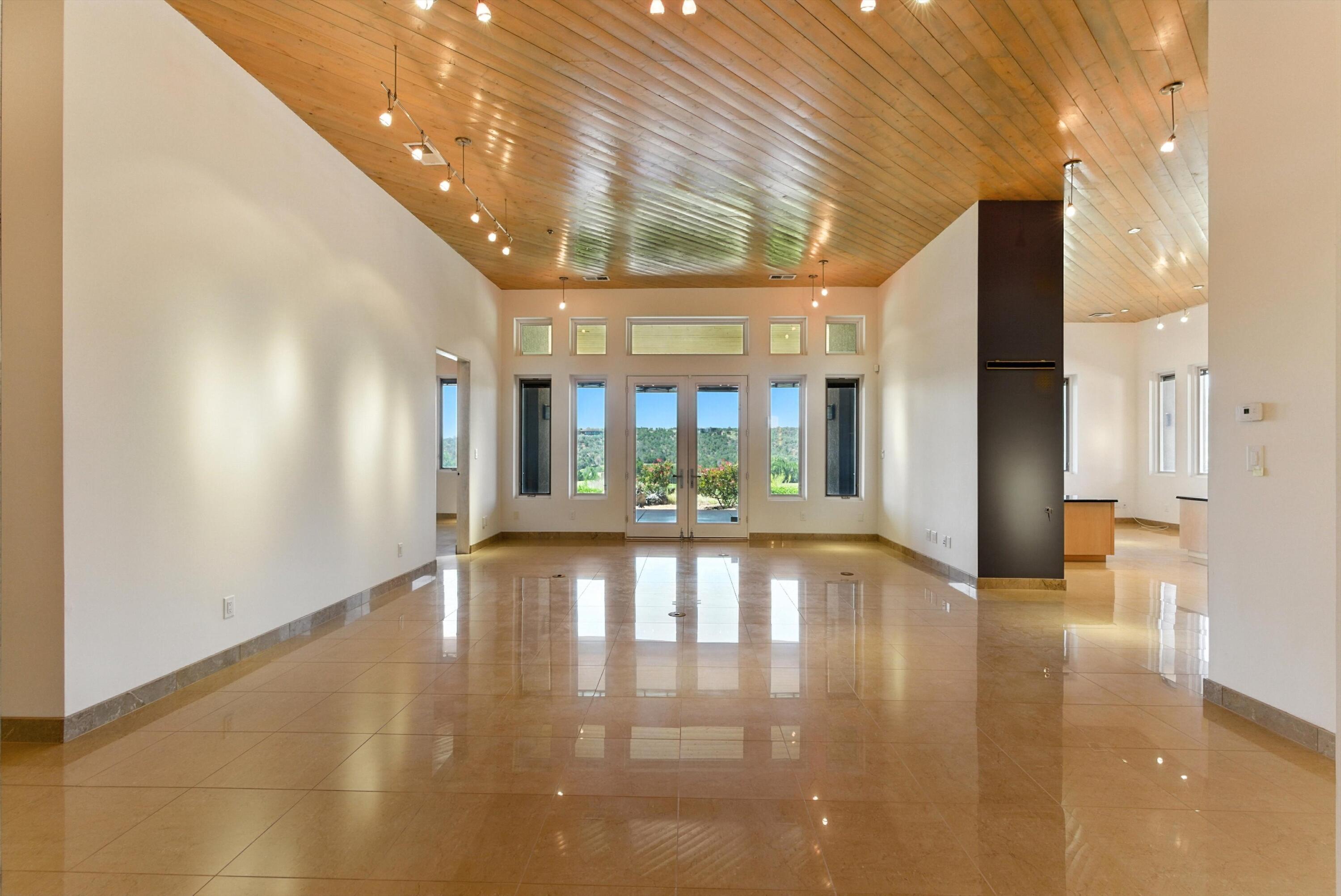 29 Hogan Ct Court
