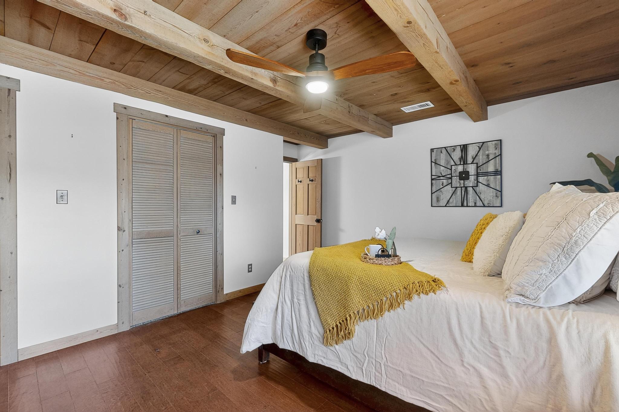 7425 QUEBRADA Place NE