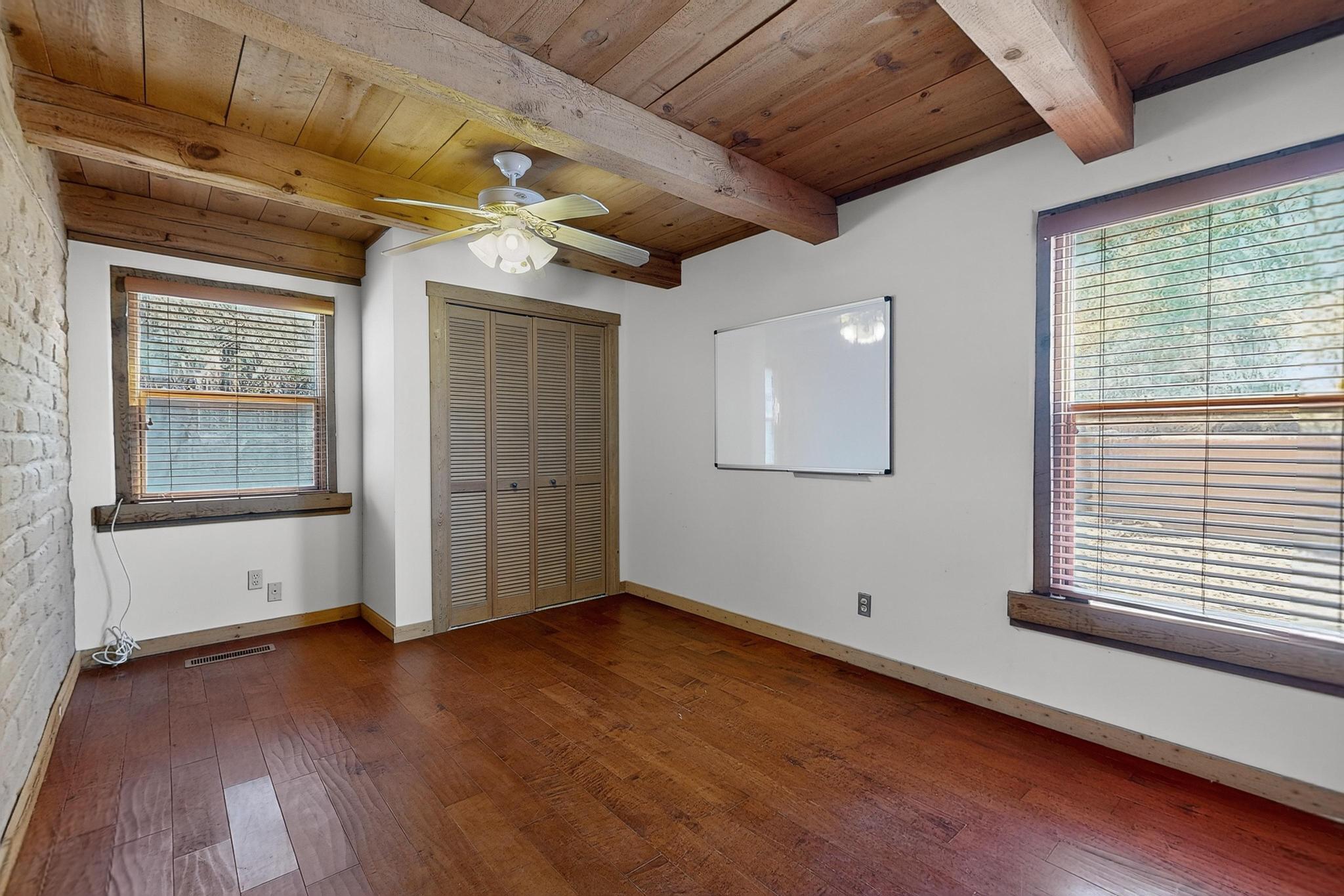 7425 QUEBRADA Place NE