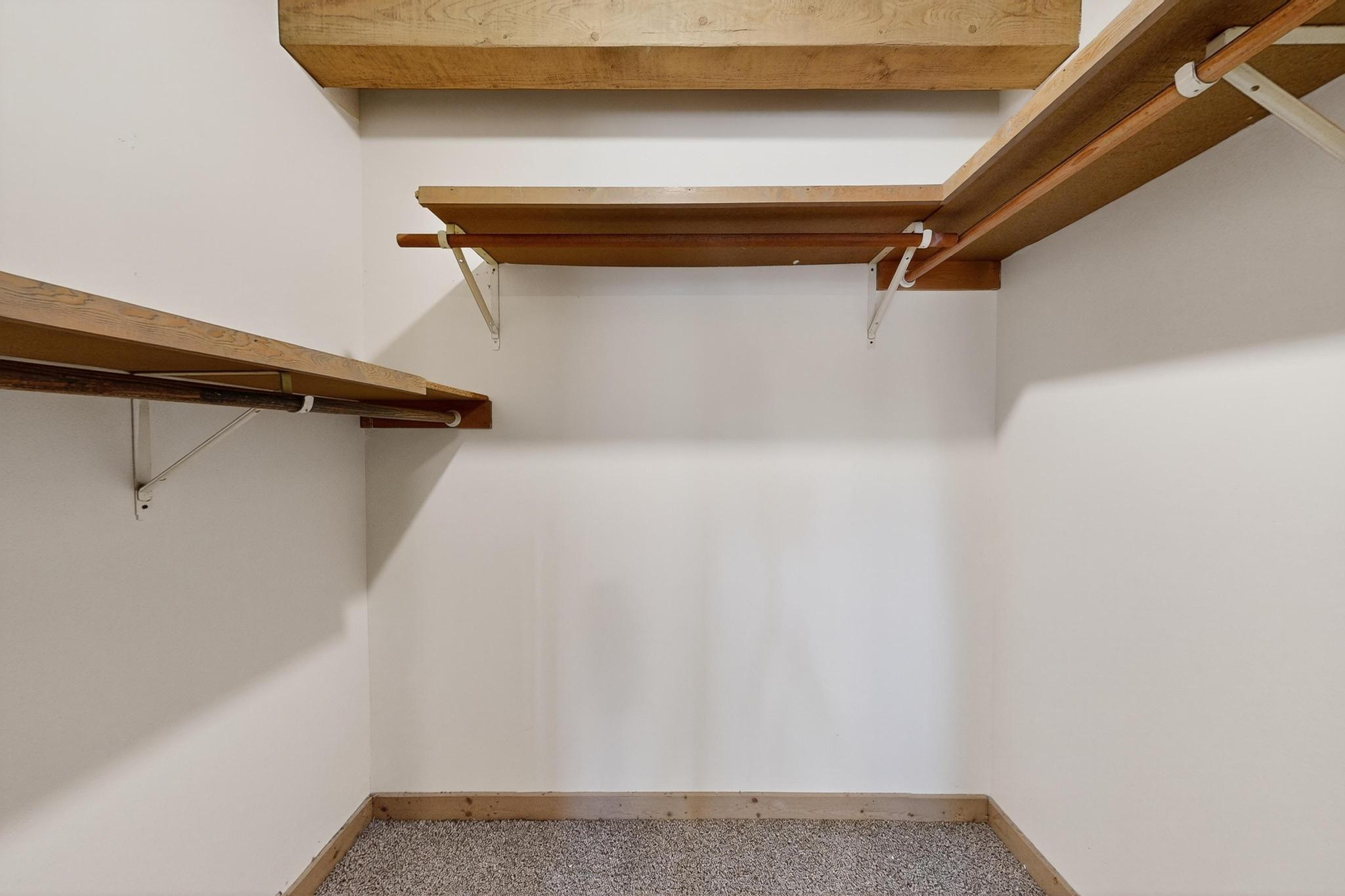 7425 QUEBRADA Place NE