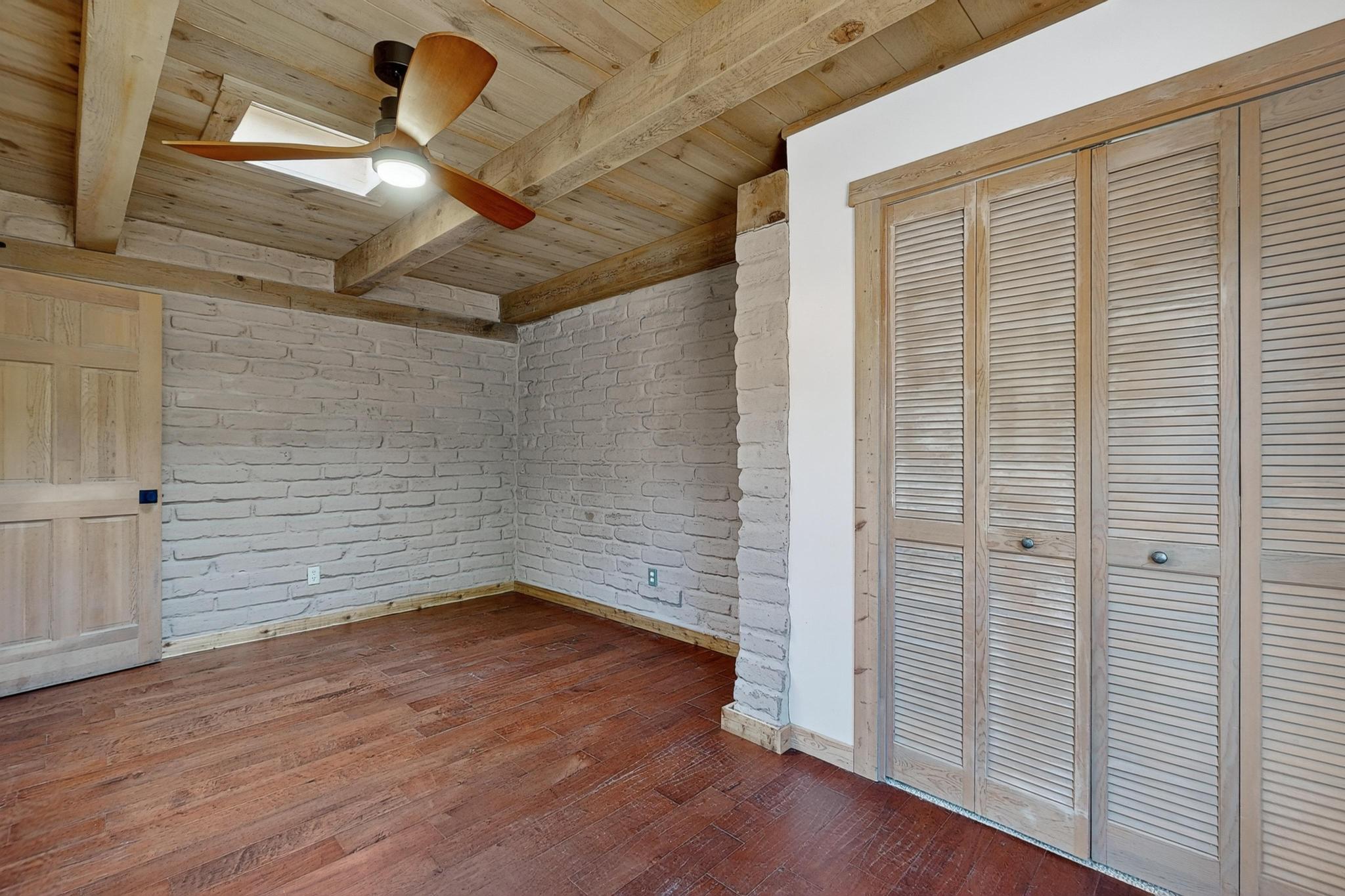 7425 QUEBRADA Place NE