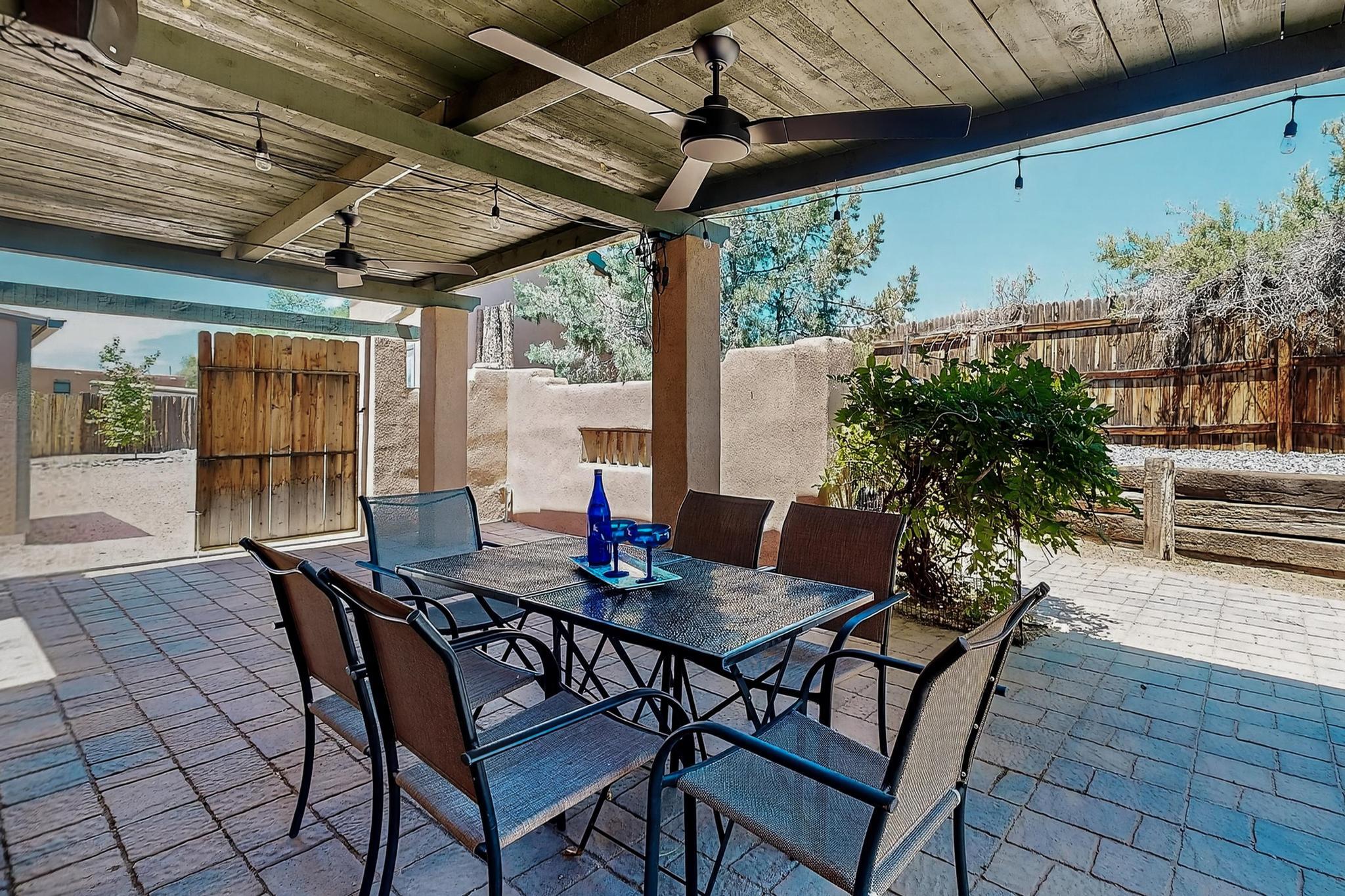 7425 QUEBRADA Place NE