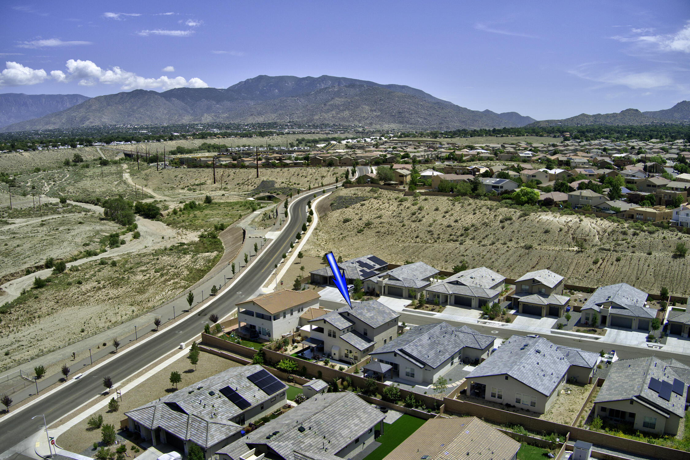 1805 SUNSET Street SE