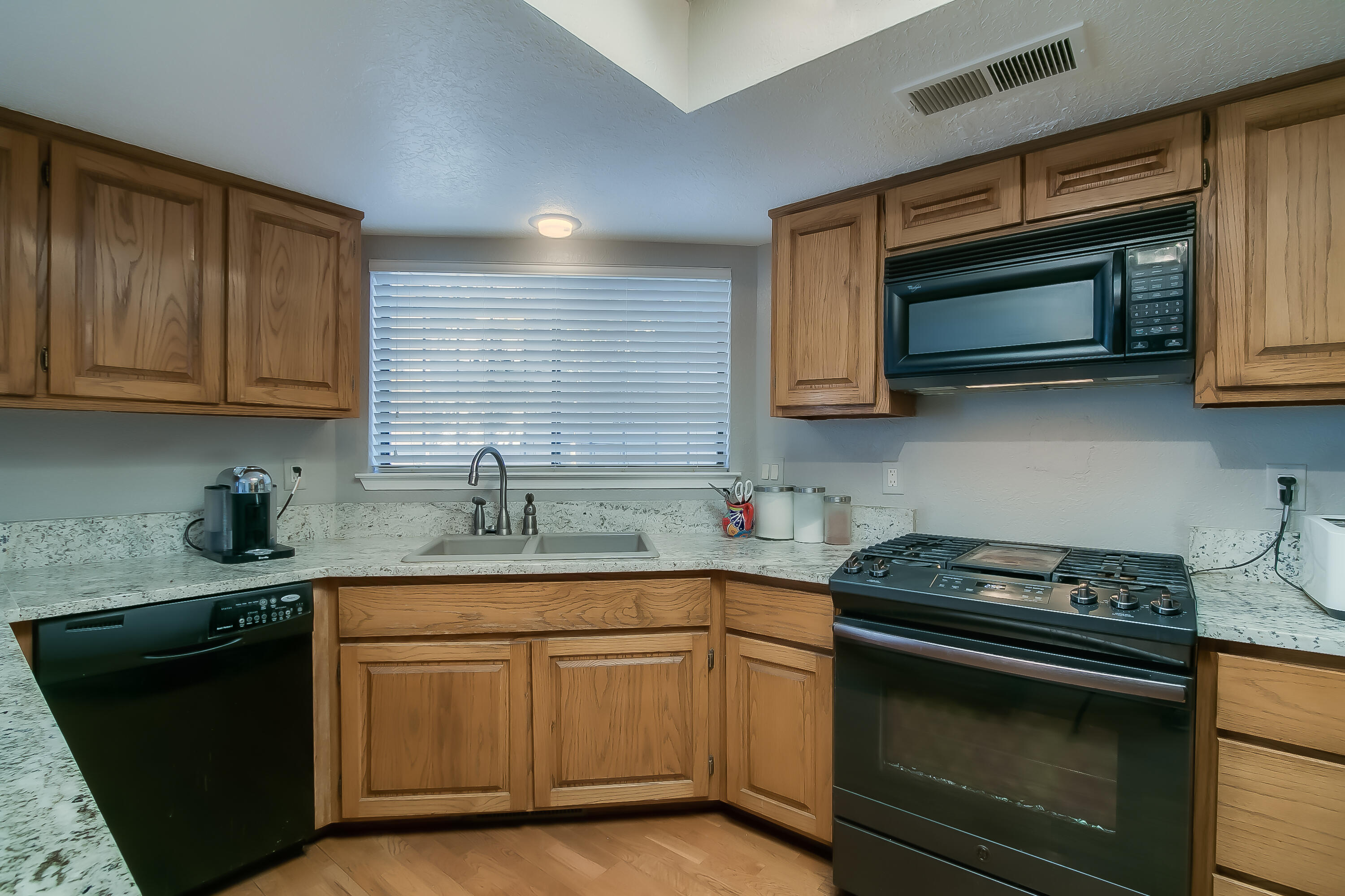 9404 Callaway Circle NE