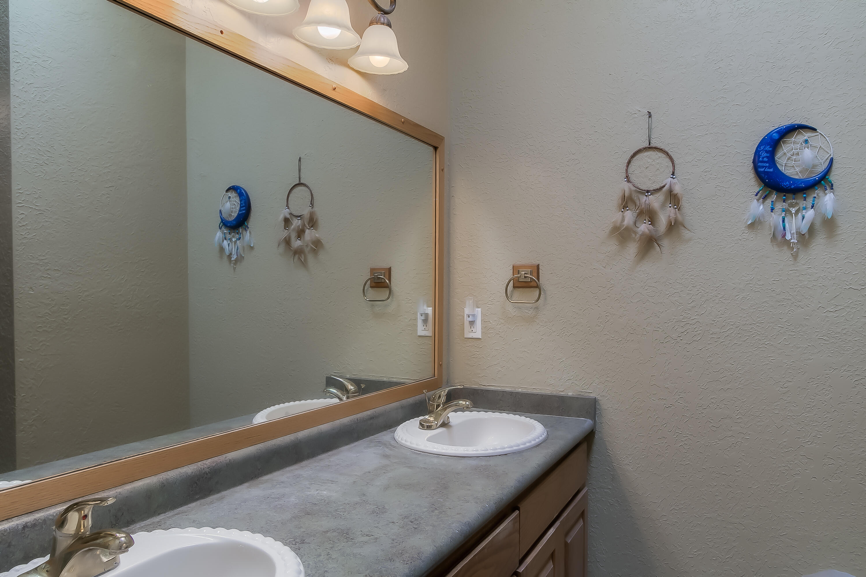 9404 Callaway Circle NE