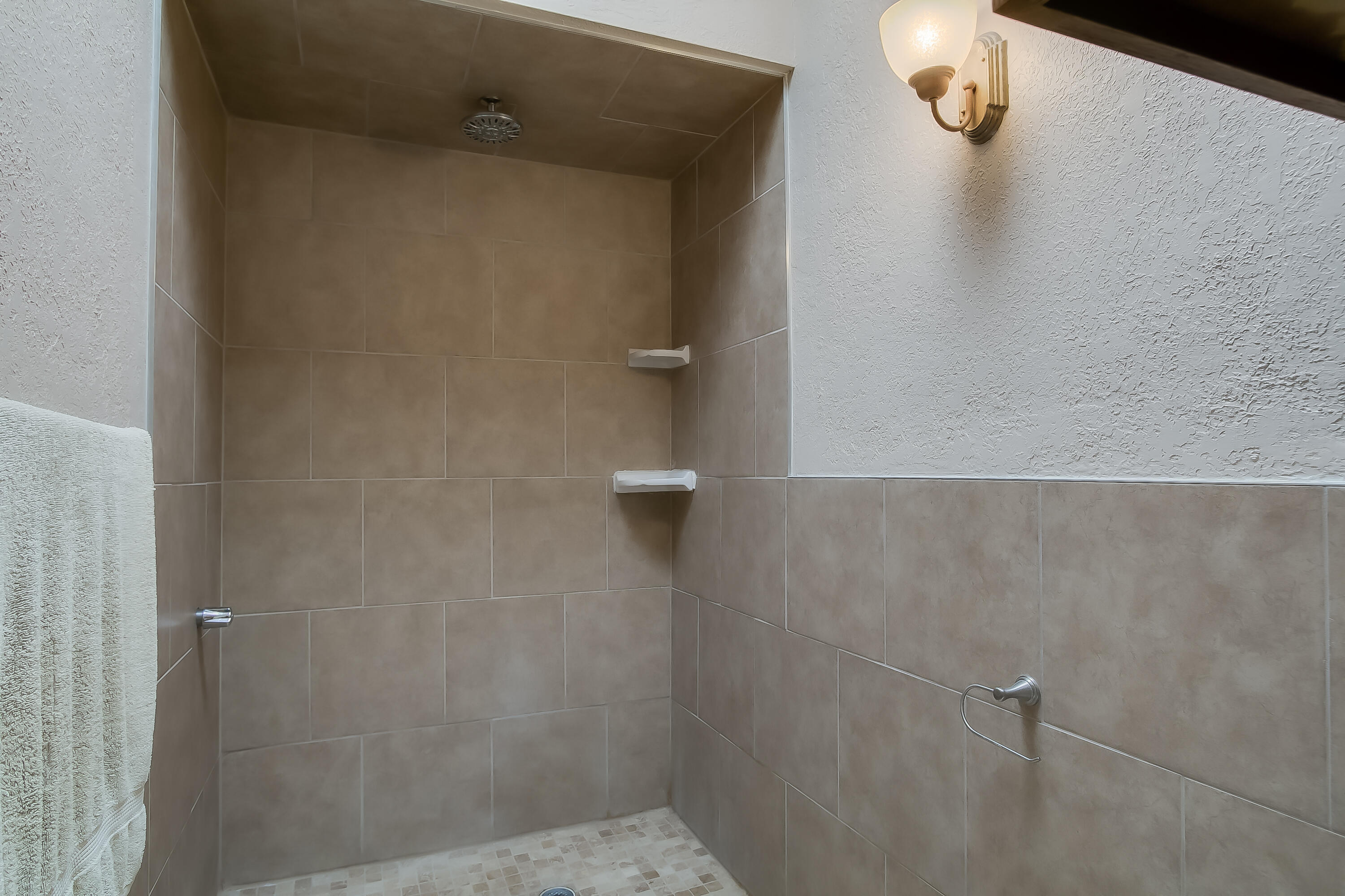 9404 Callaway Circle NE