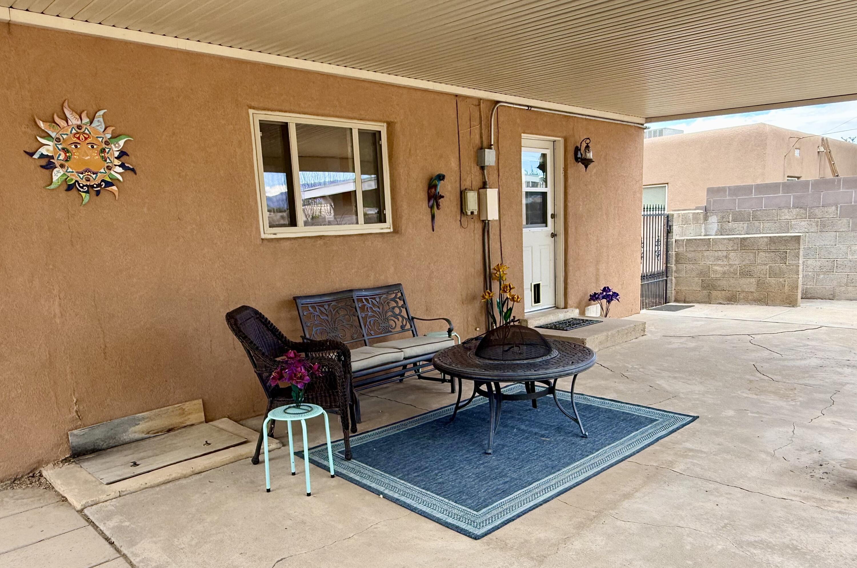 1512 Bryn Mawr Drive NE