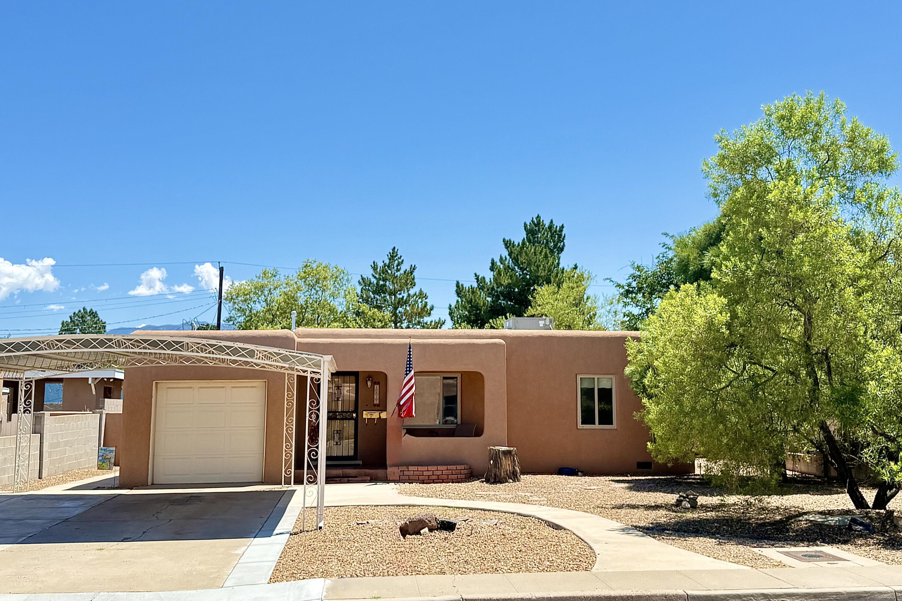 1512 Bryn Mawr Drive NE