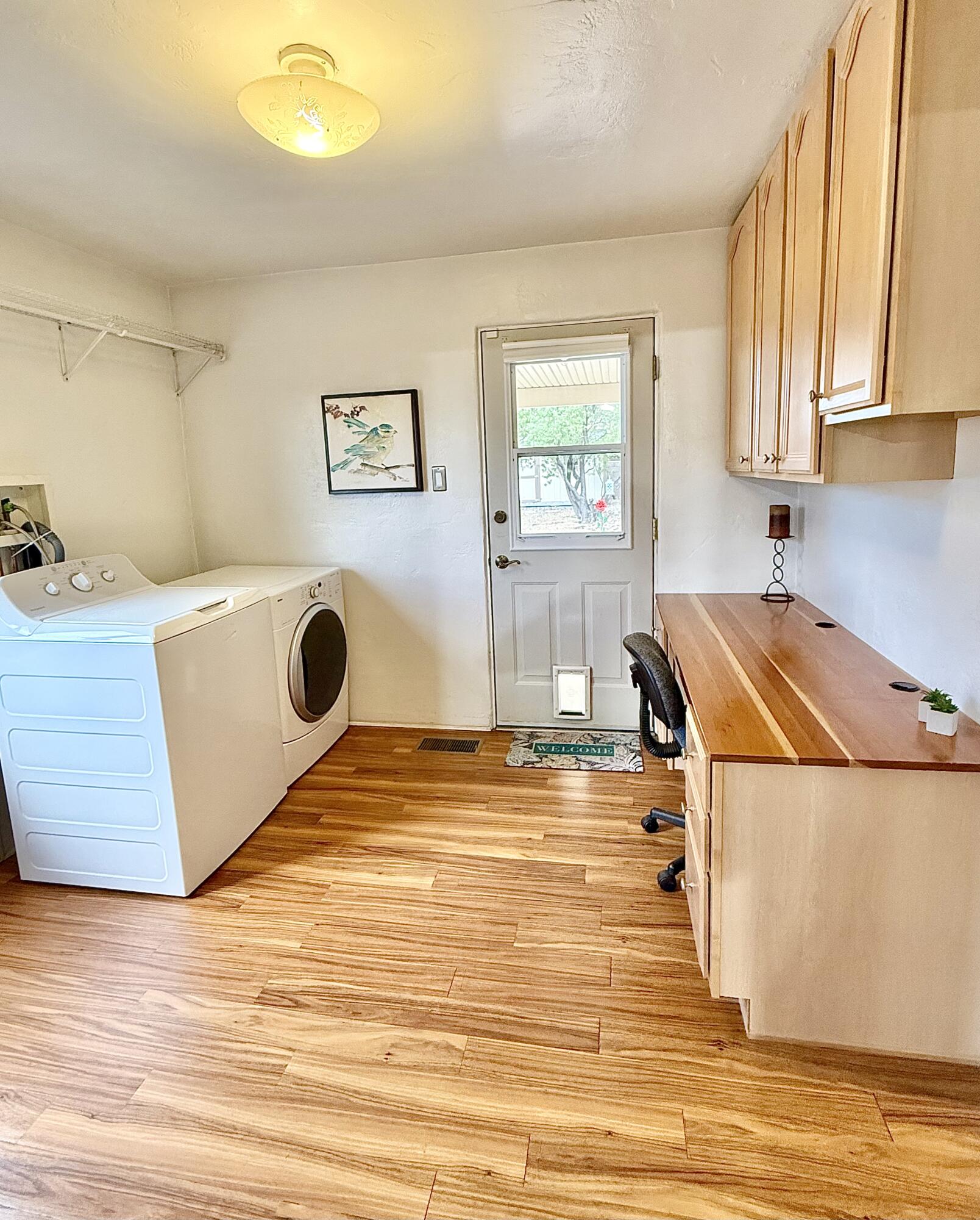 1512 Bryn Mawr Drive NE