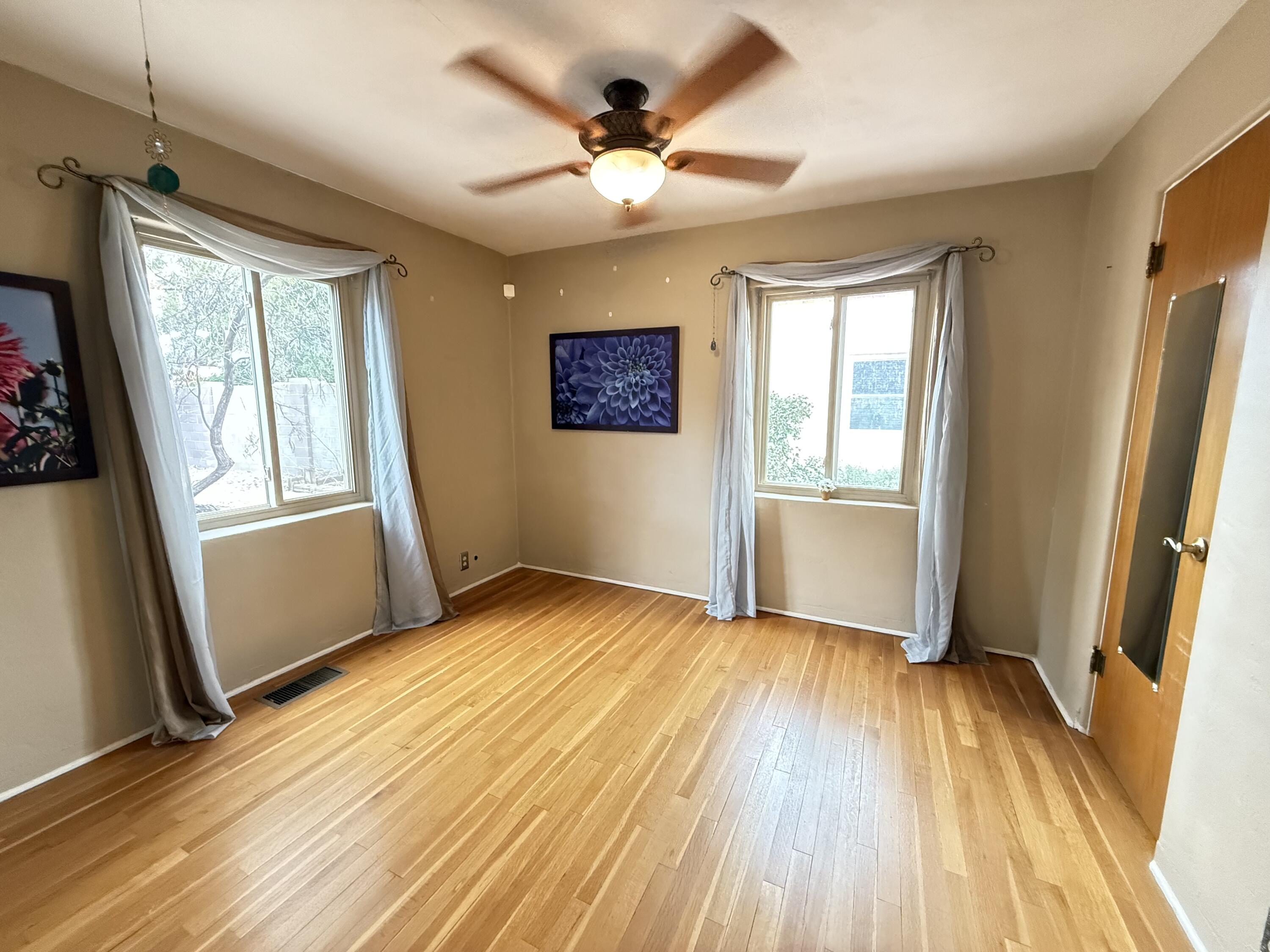 1512 Bryn Mawr Drive NE