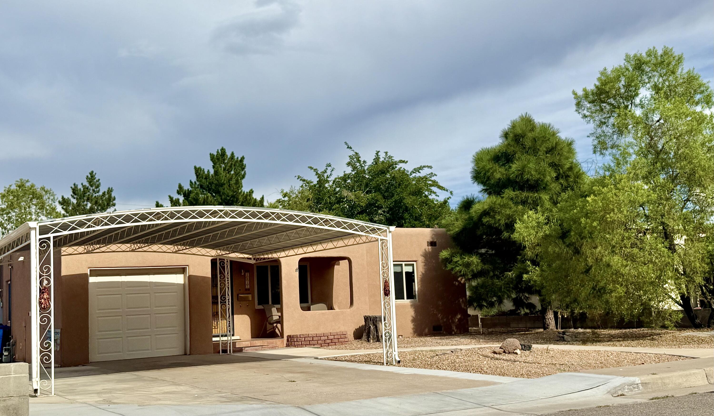 1512 Bryn Mawr Drive NE