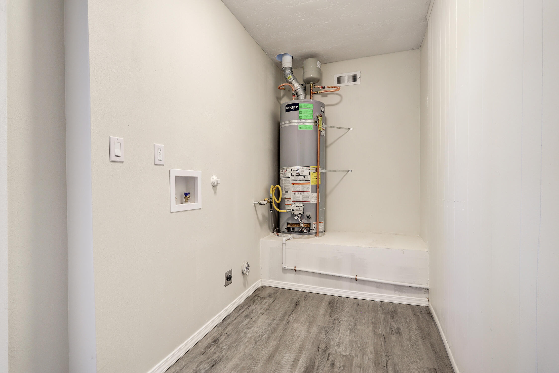 1029 FORRESTER Street NW