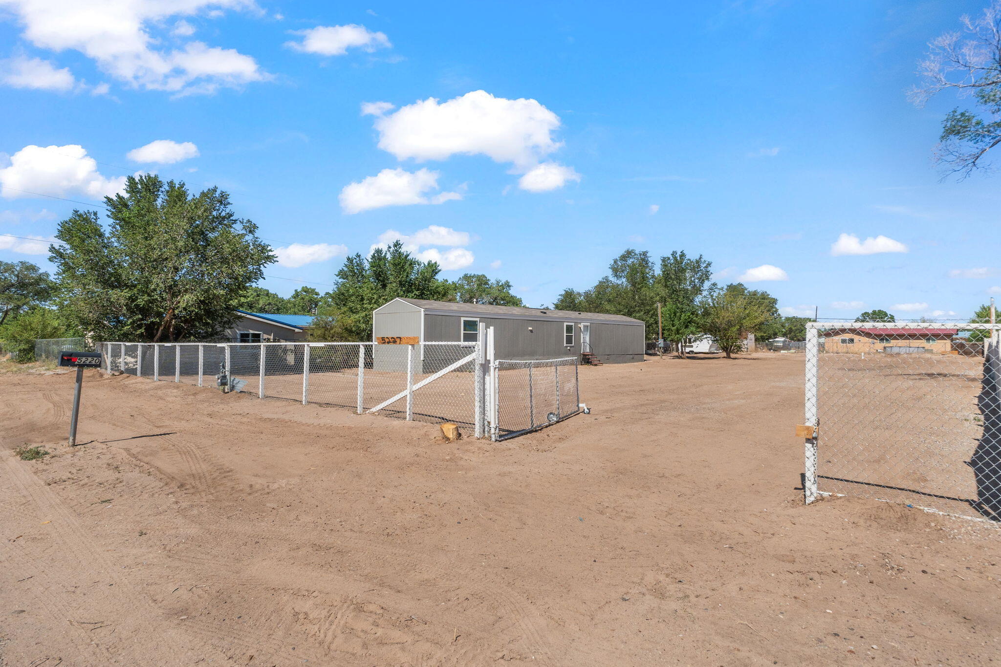 5227 Cerritos Avenue